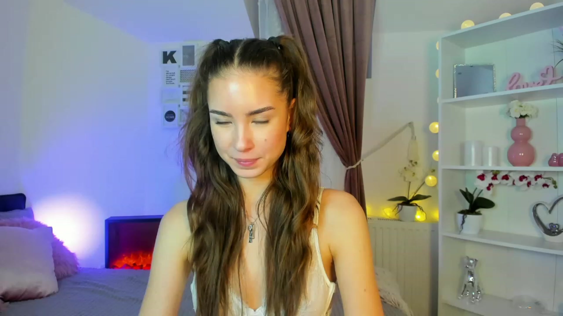 Gallery image thumbnail from Shy_jane's myfreecams stream on, 12/11/2022, 14:51 image 20 of 20