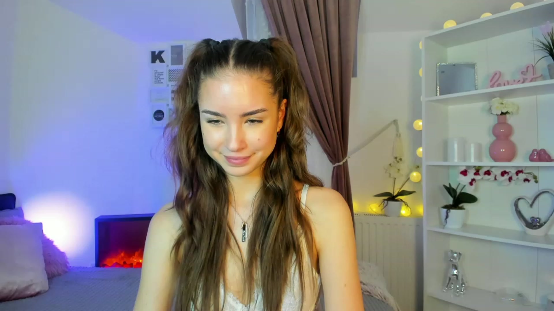 Gallery image thumbnail from Shy_jane's myfreecams stream on, 12/11/2022, 14:51 image 7 of 20