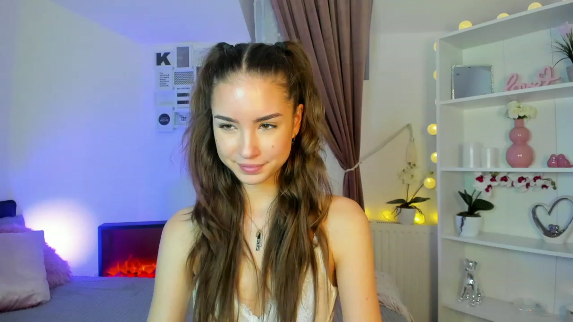 Gallery image thumbnail from Shy_jane's myfreecams stream on, 12/11/2022, 14:51 image 2 of 20