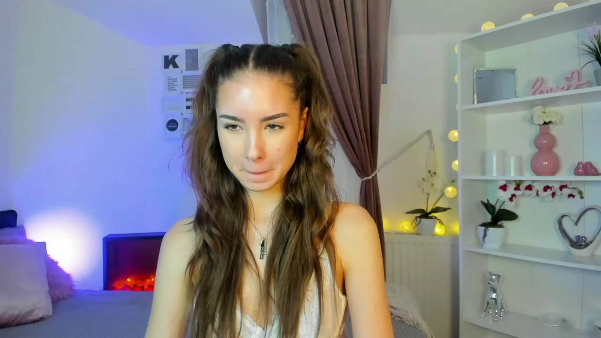Gallery image thumbnail from Shy_jane's myfreecams stream on, 12/11/2022, 14:51 image 4 of 20