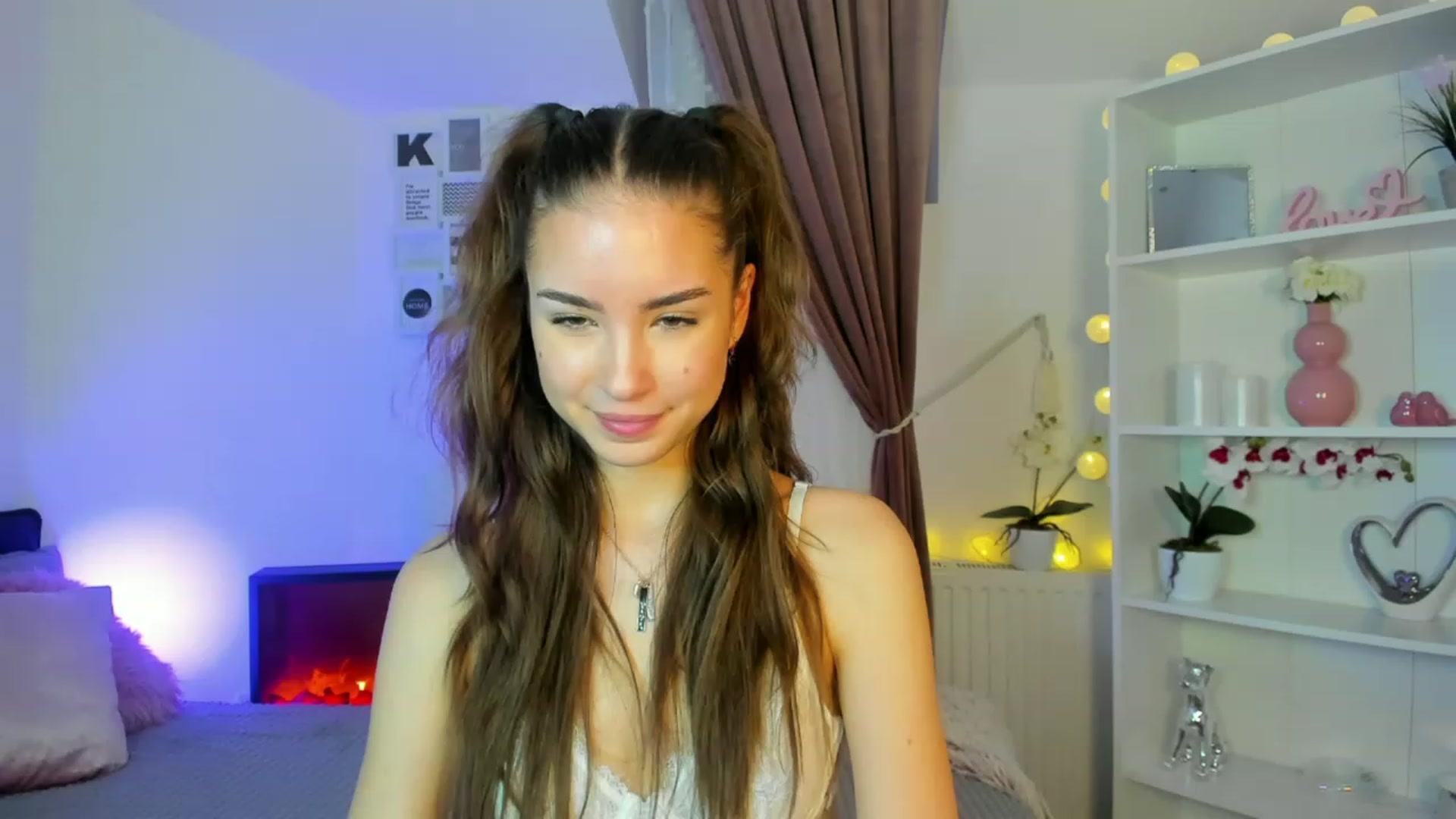 Gallery image thumbnail from Shy_jane's myfreecams stream on, 12/11/2022, 14:51 image 5 of 20