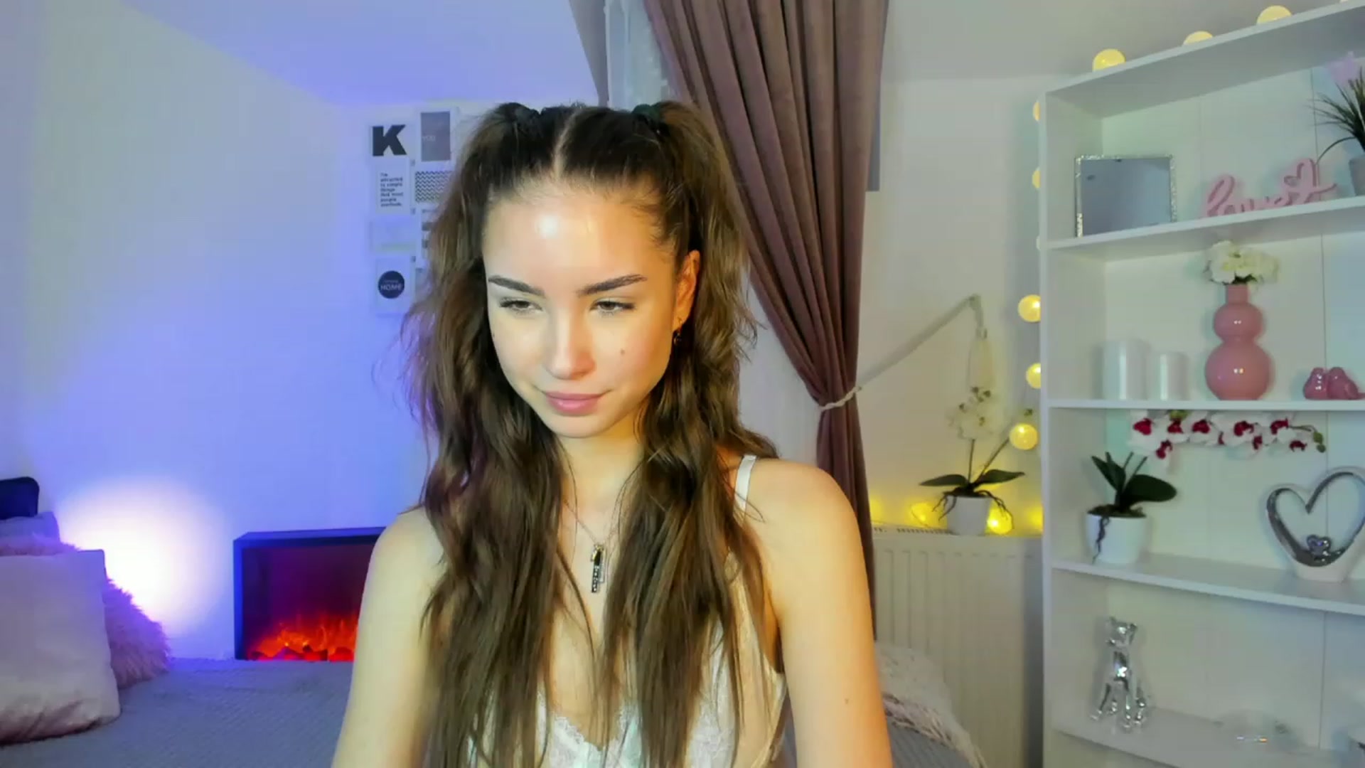 Gallery image thumbnail from Shy_jane's myfreecams stream on, 12/11/2022, 14:51 image 6 of 20