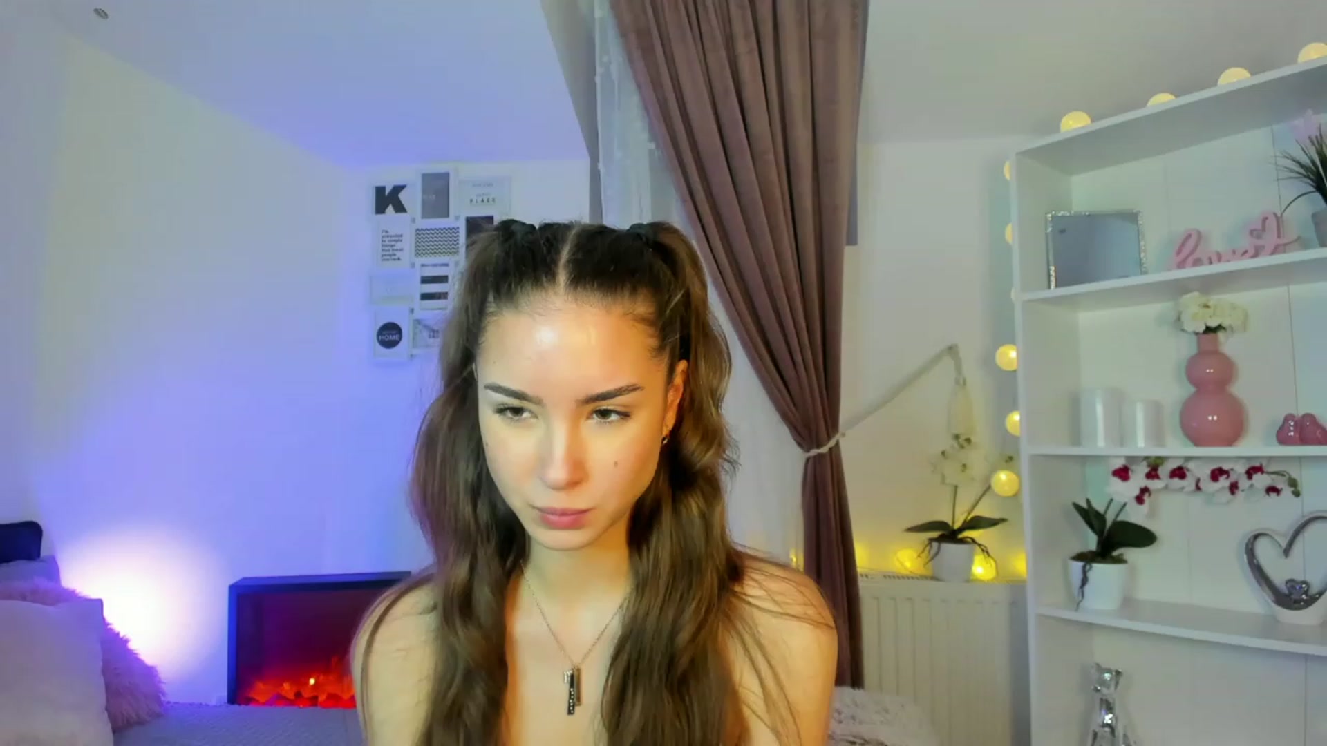 Gallery image thumbnail from Shy_jane's myfreecams stream on, 12/11/2022, 16:16 image 1 of 20