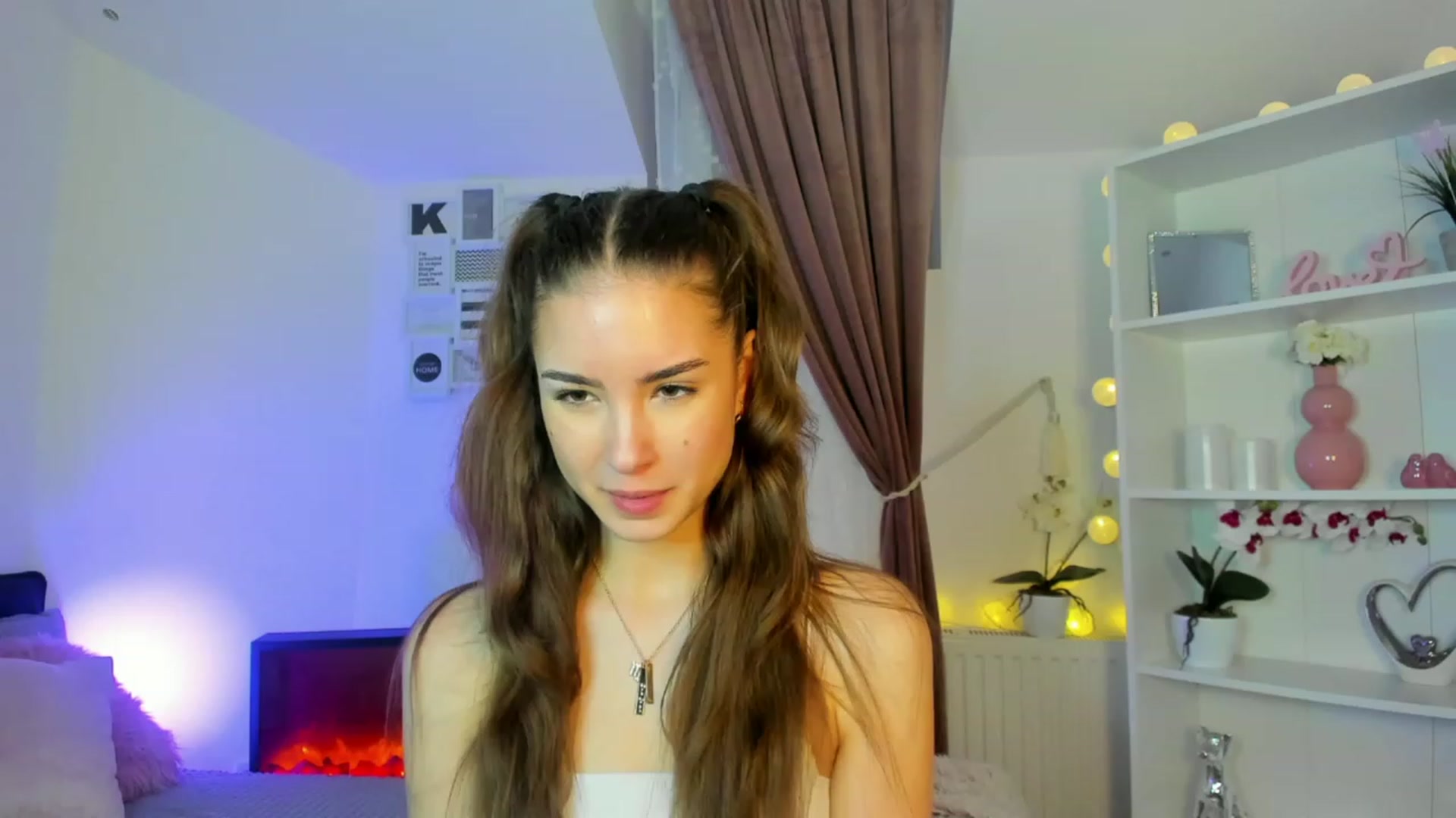Gallery image thumbnail from Shy_jane's myfreecams stream on, 12/11/2022, 16:16 image 3 of 20