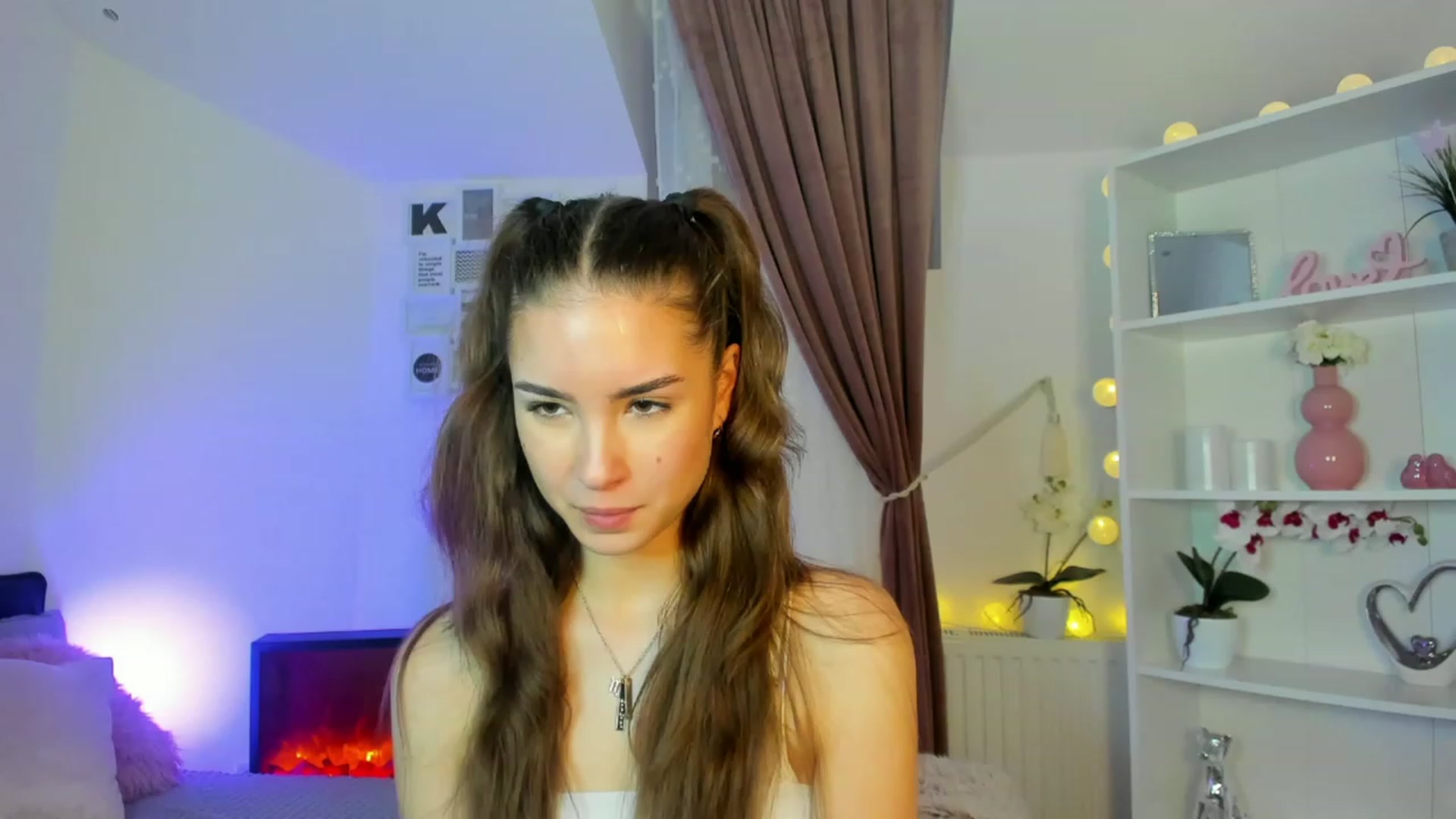 Gallery image thumbnail from Shy_jane's myfreecams stream on, 12/11/2022, 16:16 image 6 of 20