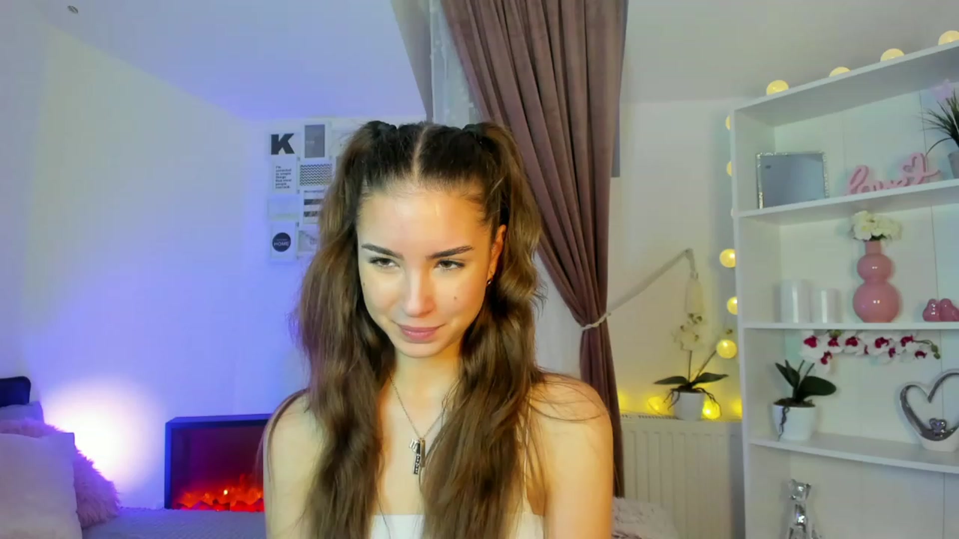 Gallery image thumbnail from Shy_jane's myfreecams stream on, 12/11/2022, 16:16 image 7 of 20