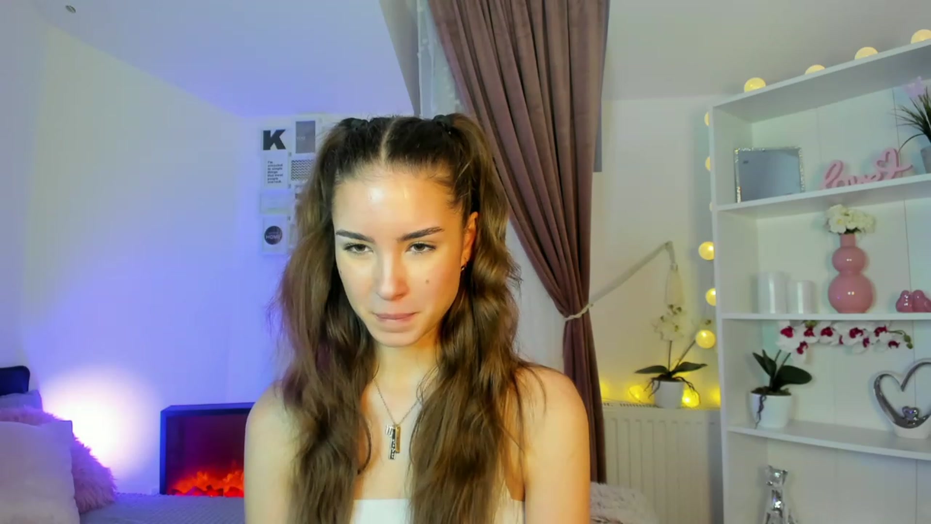 Gallery image thumbnail from Shy_jane's myfreecams stream on, 12/11/2022, 16:16 image 13 of 20