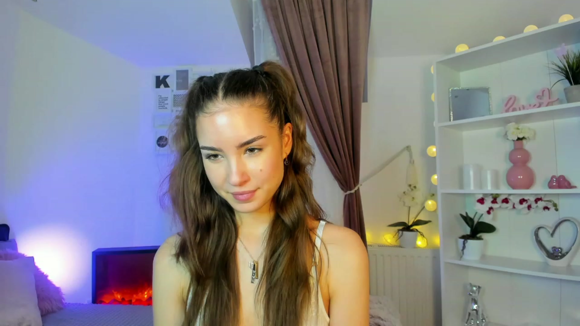 Gallery image thumbnail from Shy_jane's myfreecams stream on, 12/11/2022, 18:22 image 7 of 20