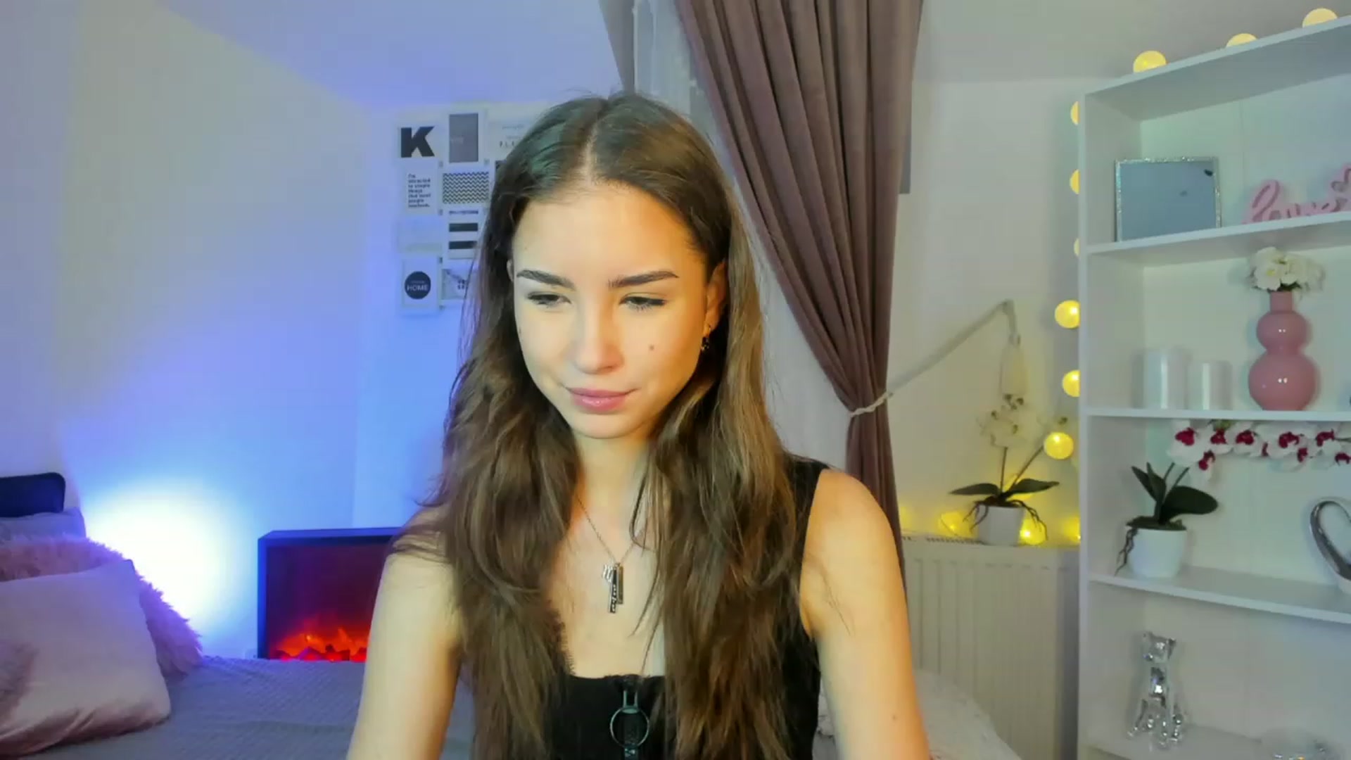 Gallery image thumbnail from Shy_jane's myfreecams stream on, 12/15/2022, 11:21 image 3 of 20
