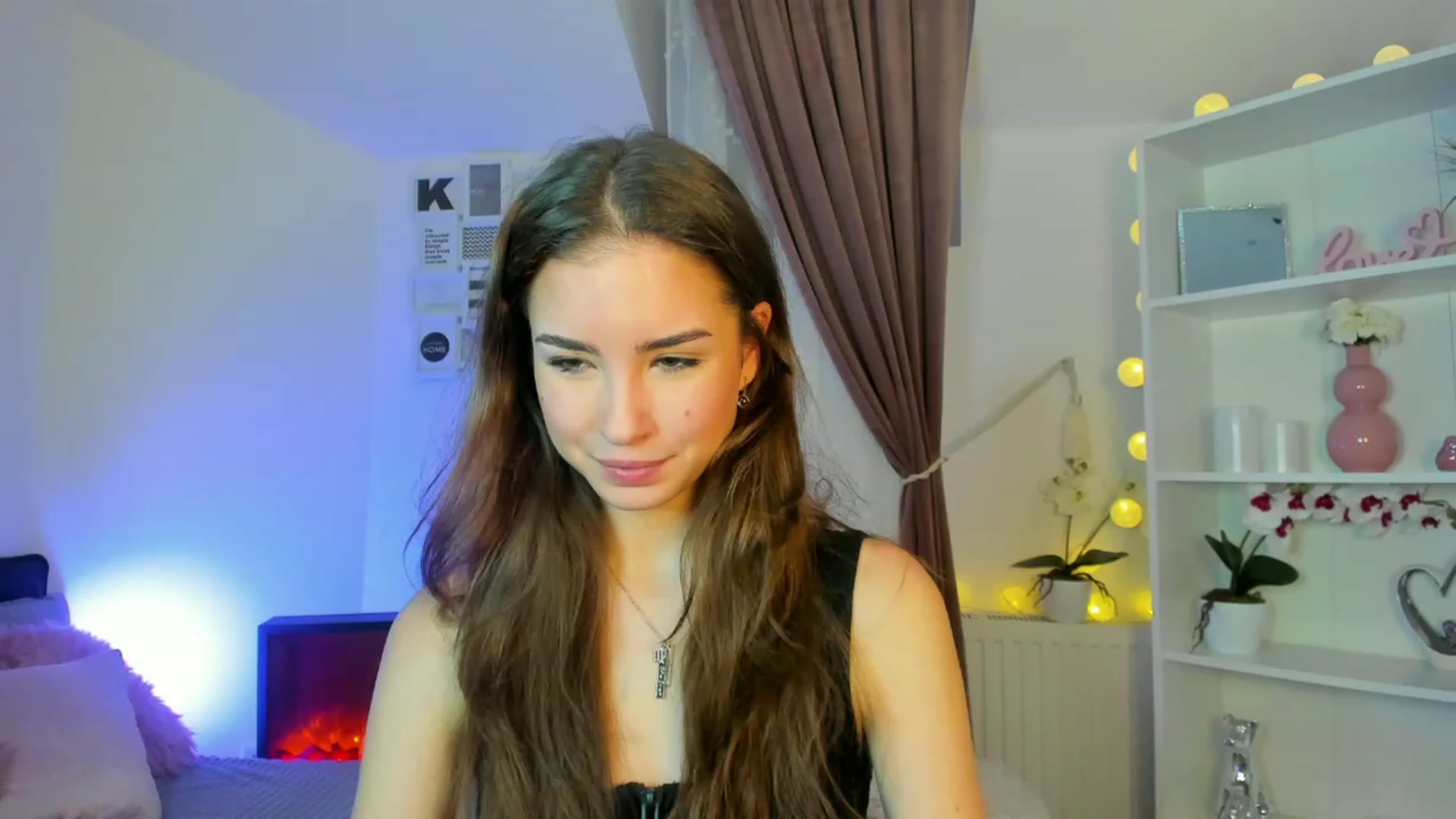 Gallery image thumbnail from Shy_jane's myfreecams stream on, 12/15/2022, 11:21 image 13 of 20