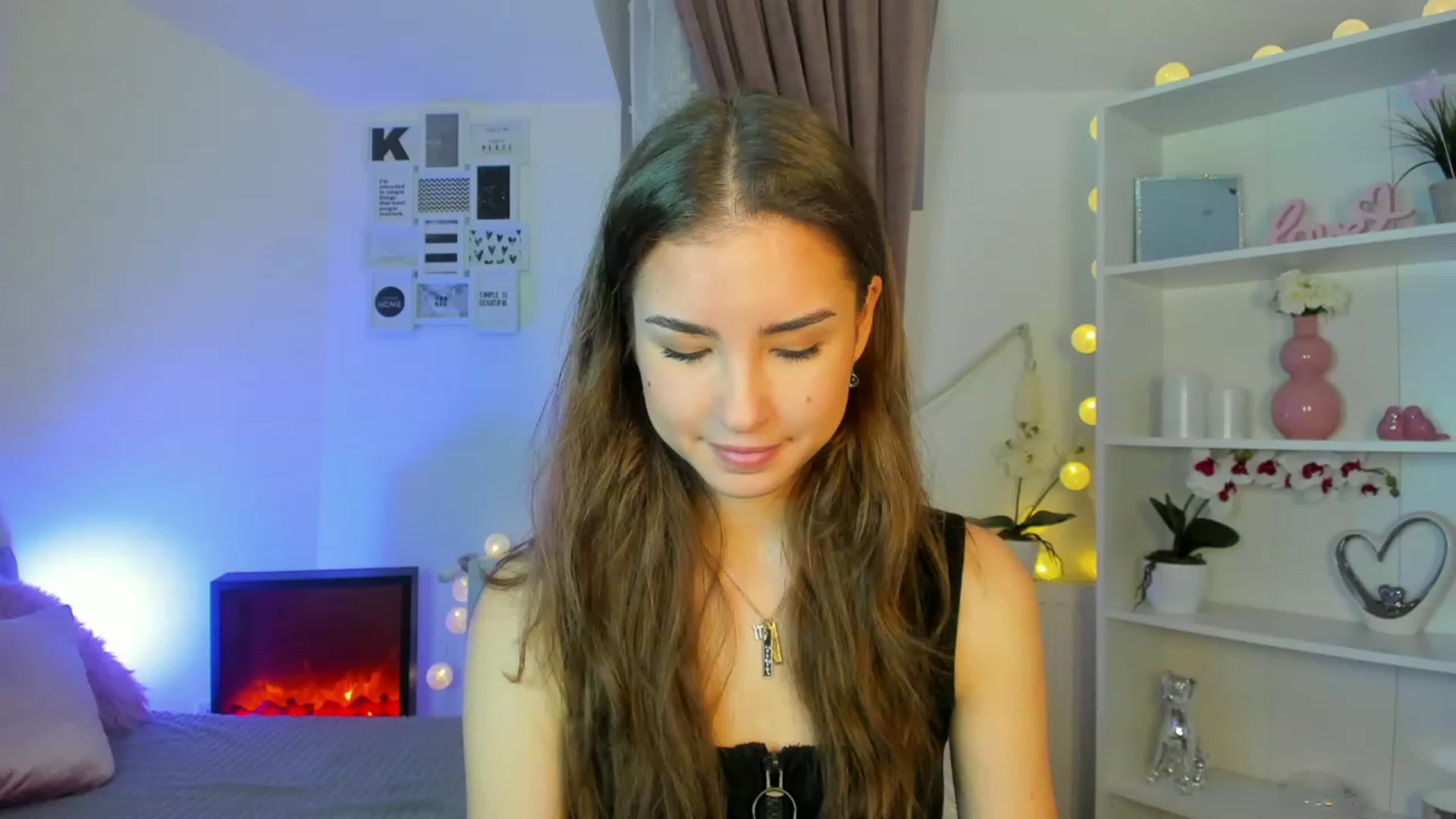 Gallery image thumbnail from Shy_jane's myfreecams stream on, 12/15/2022, 11:21 image 7 of 20