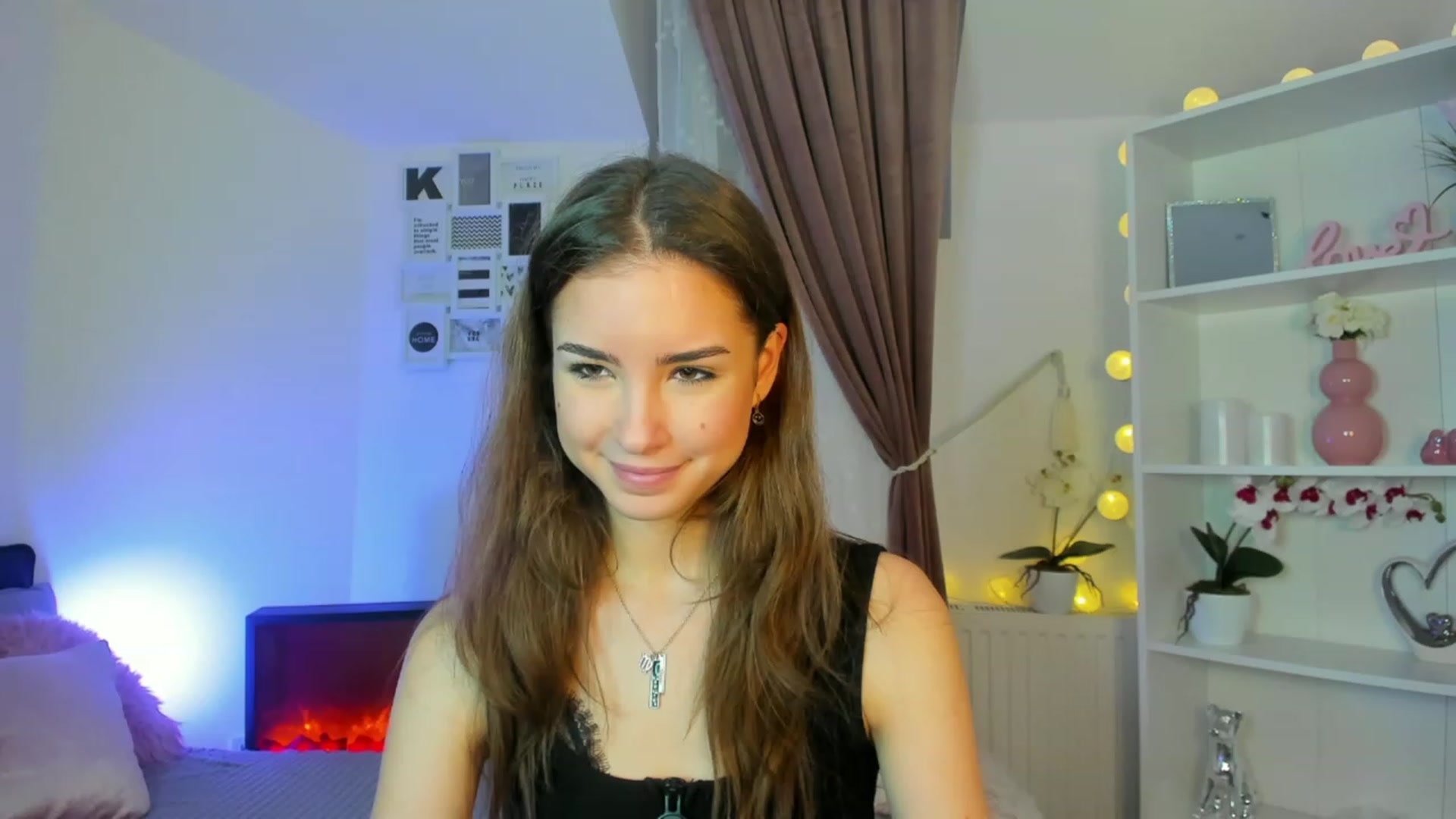 Gallery image thumbnail from Shy_jane's myfreecams stream on, 12/15/2022, 11:49 image 18 of 20