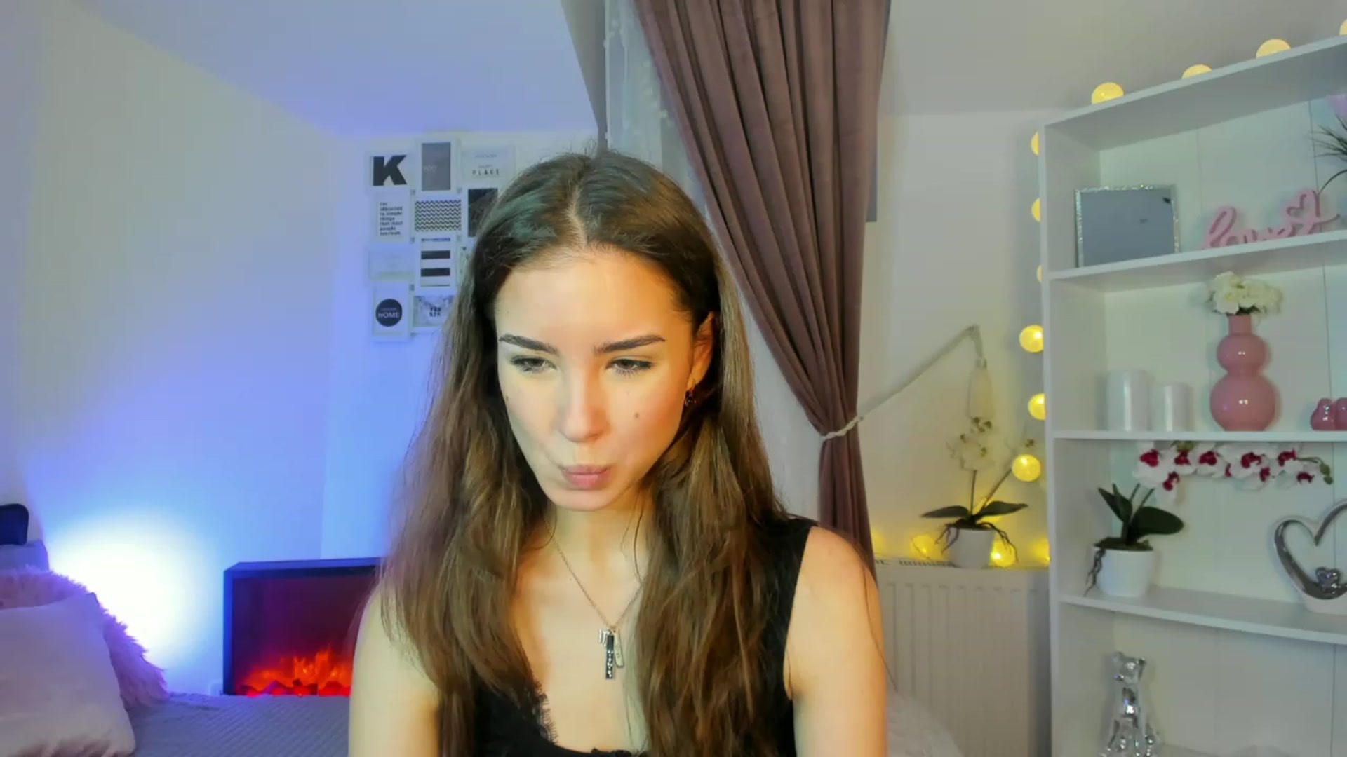 Gallery image thumbnail from Shy_jane's myfreecams stream on, 12/15/2022, 11:49 image 2 of 20