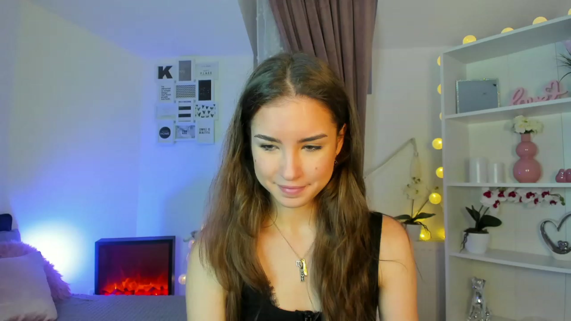 Gallery image thumbnail from Shy_jane's myfreecams stream on, 12/15/2022, 11:49 image 1 of 20
