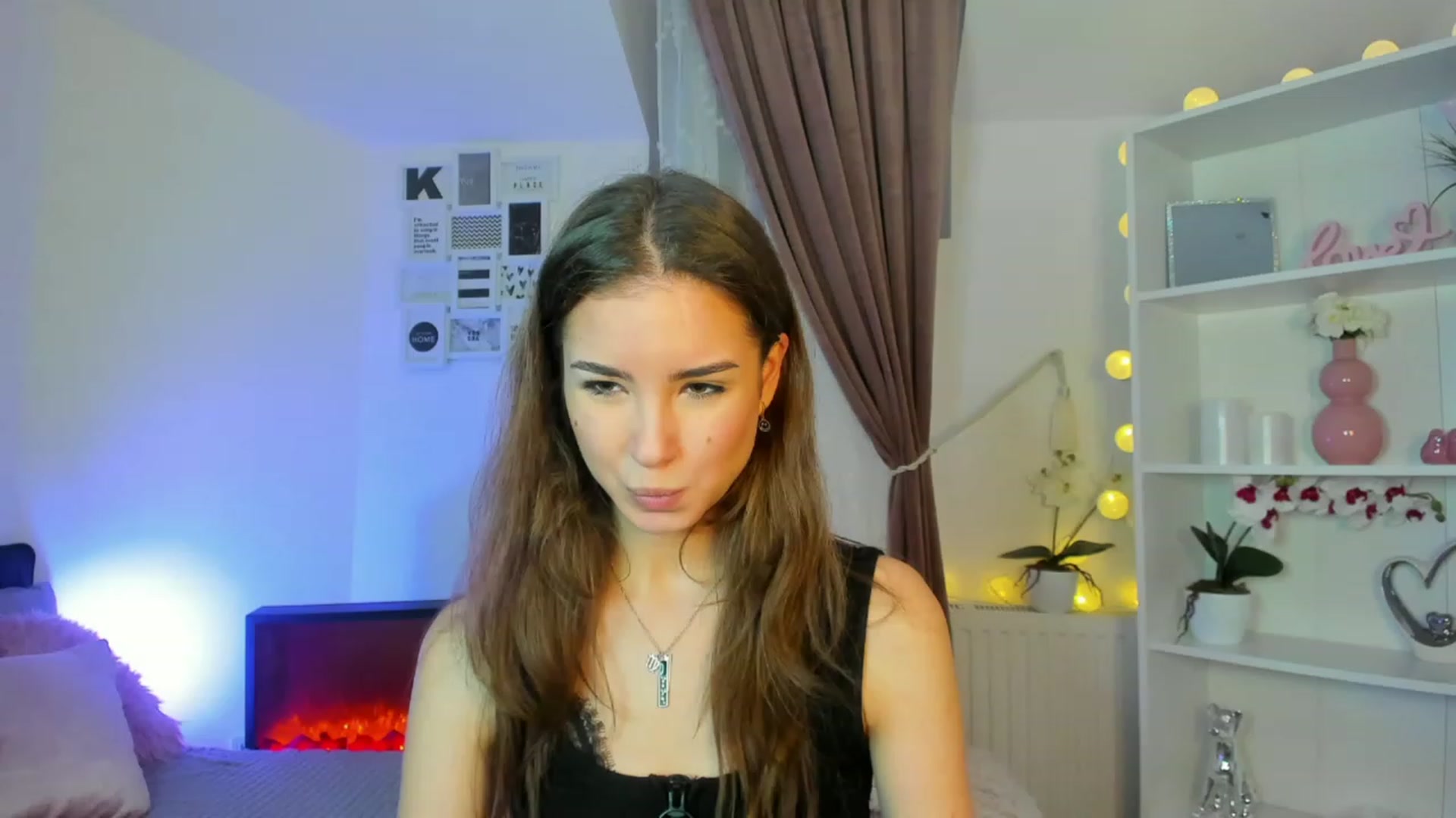 Gallery image thumbnail from Shy_jane's myfreecams stream on, 12/15/2022, 11:49 image 15 of 20