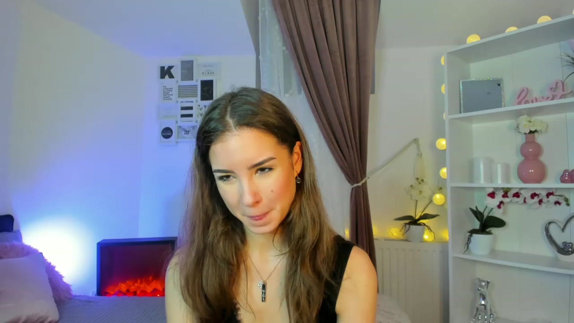 Gallery image thumbnail from Shy_jane's myfreecams stream on, 12/15/2022, 12:16 image 12 of 20