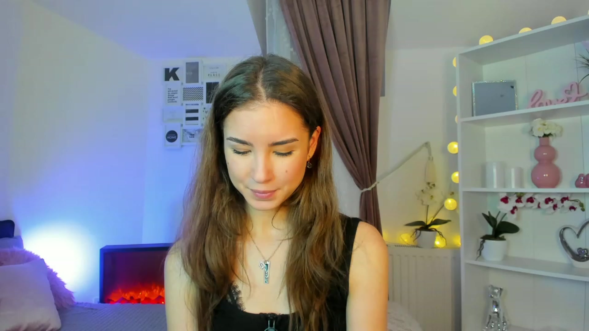 Gallery image thumbnail from Shy_jane's myfreecams stream on, 12/15/2022, 12:16 image 7 of 20
