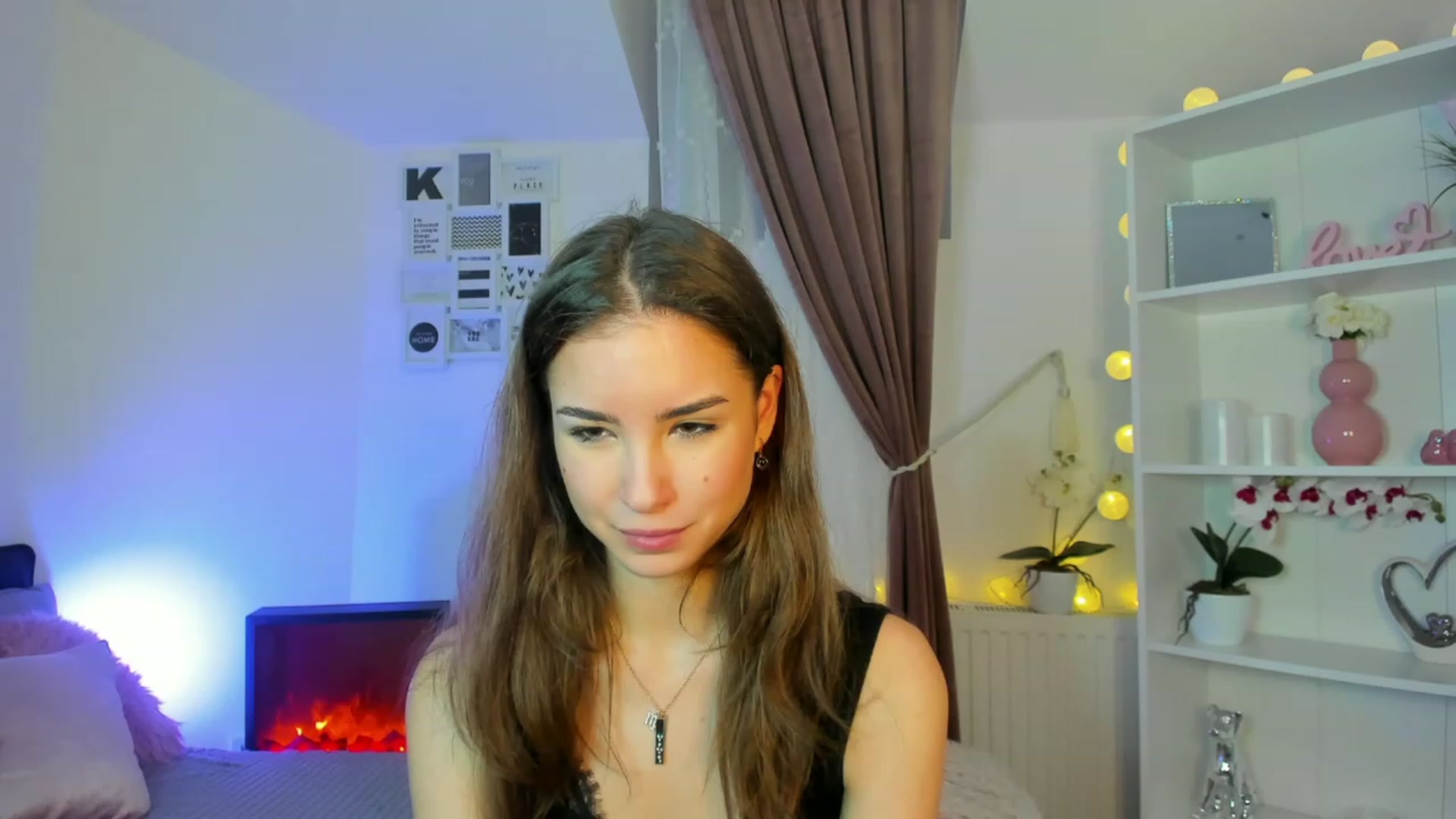 Gallery image thumbnail from Shy_jane's myfreecams stream on, 12/15/2022, 12:16 image 13 of 20