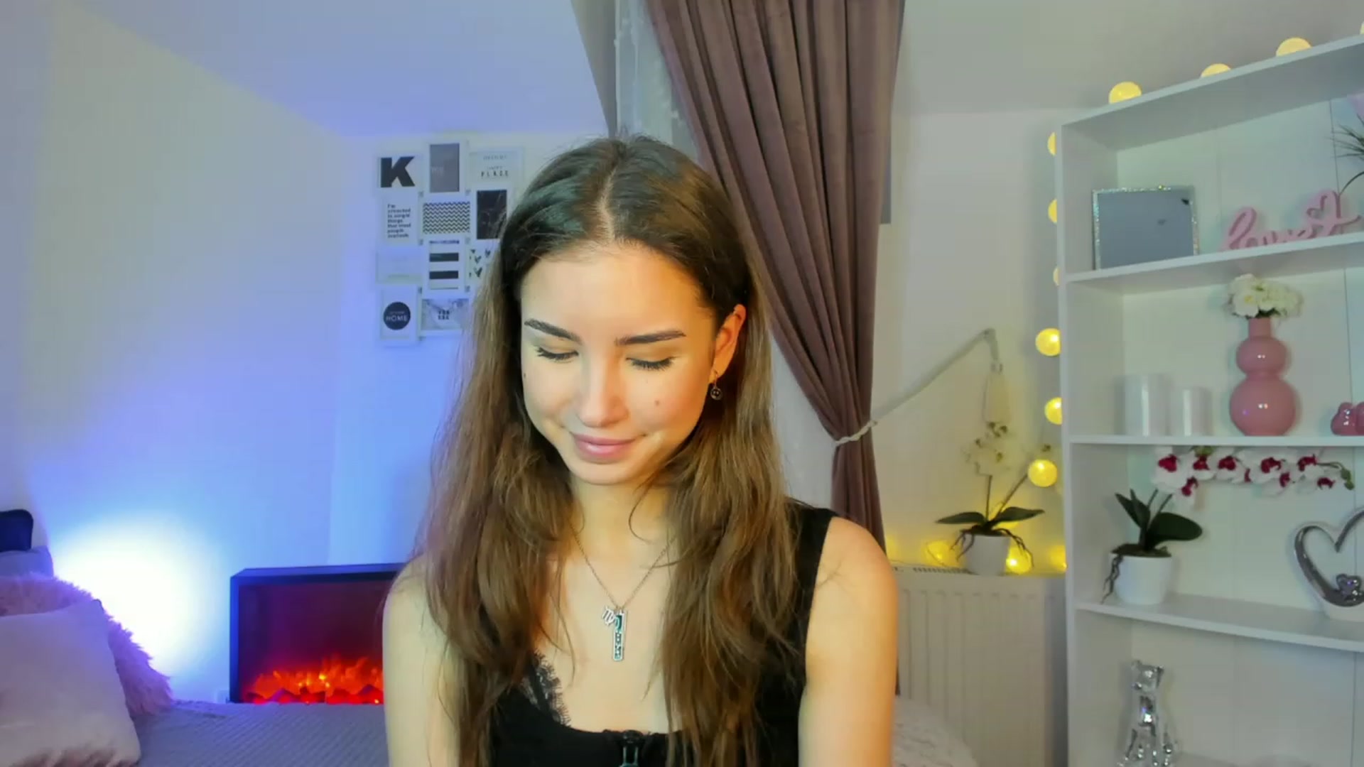 Gallery image thumbnail from Shy_jane's myfreecams stream on, 12/15/2022, 12:16 image 4 of 20