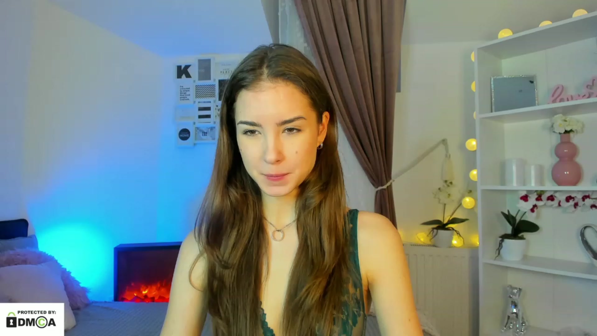 Gallery image thumbnail from Shy_jane's myfreecams stream on, 12/18/2022, 10:10 image 19 of 20