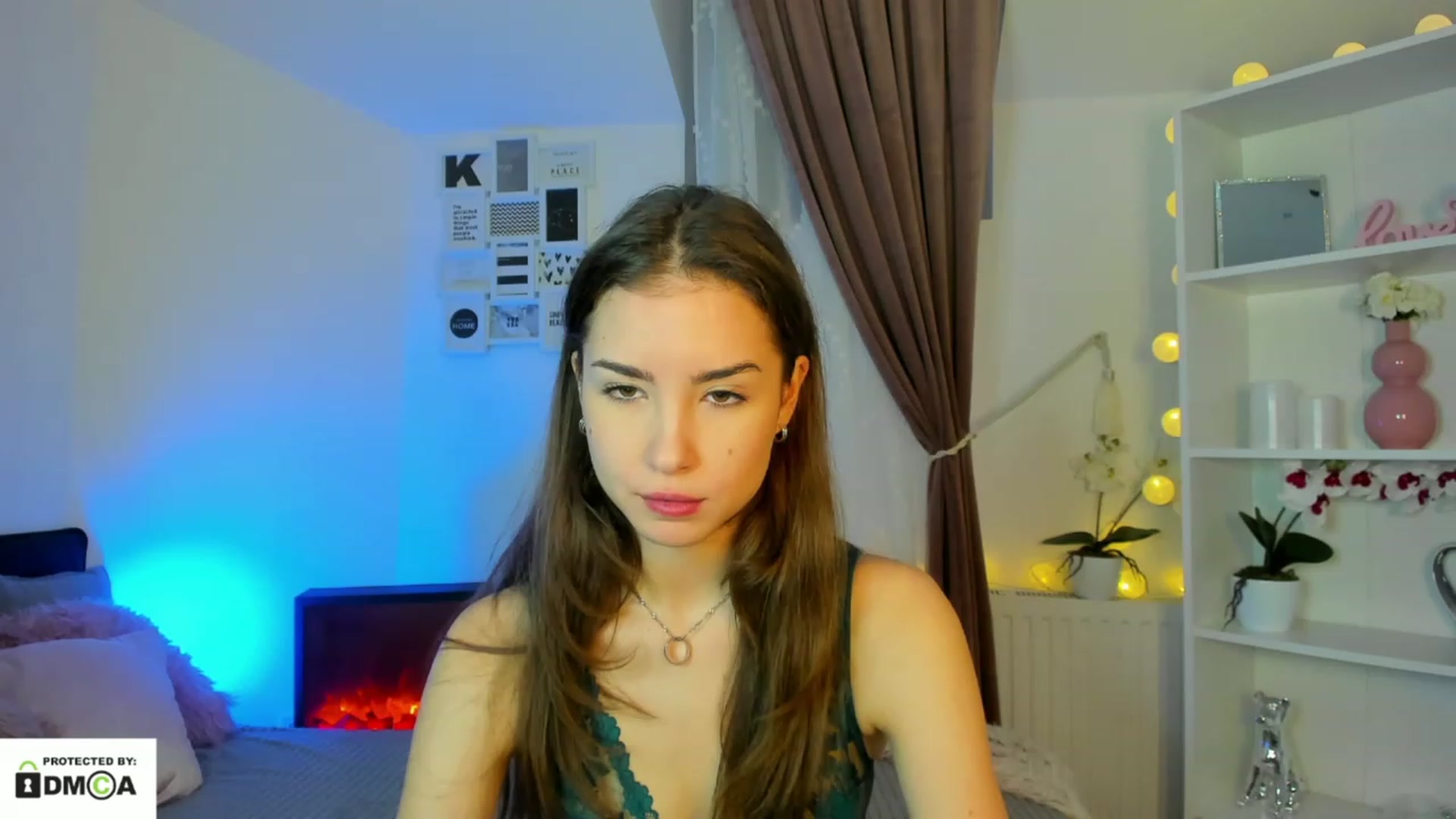 Gallery image thumbnail from Shy_jane's myfreecams stream on, 12/18/2022, 10:10 image 13 of 20