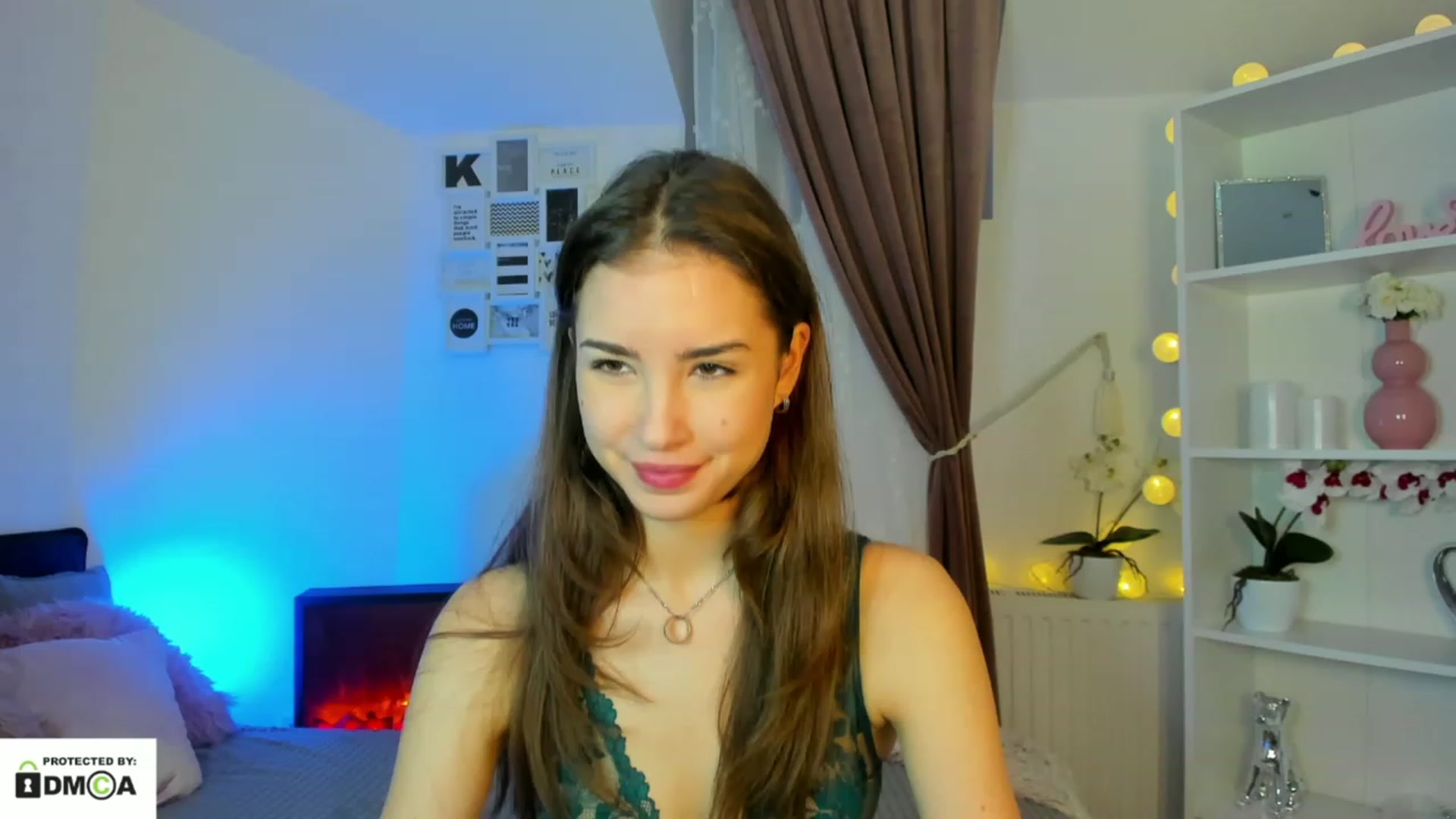 Gallery image thumbnail from Shy_jane's myfreecams stream on, 12/18/2022, 10:10 image 14 of 20