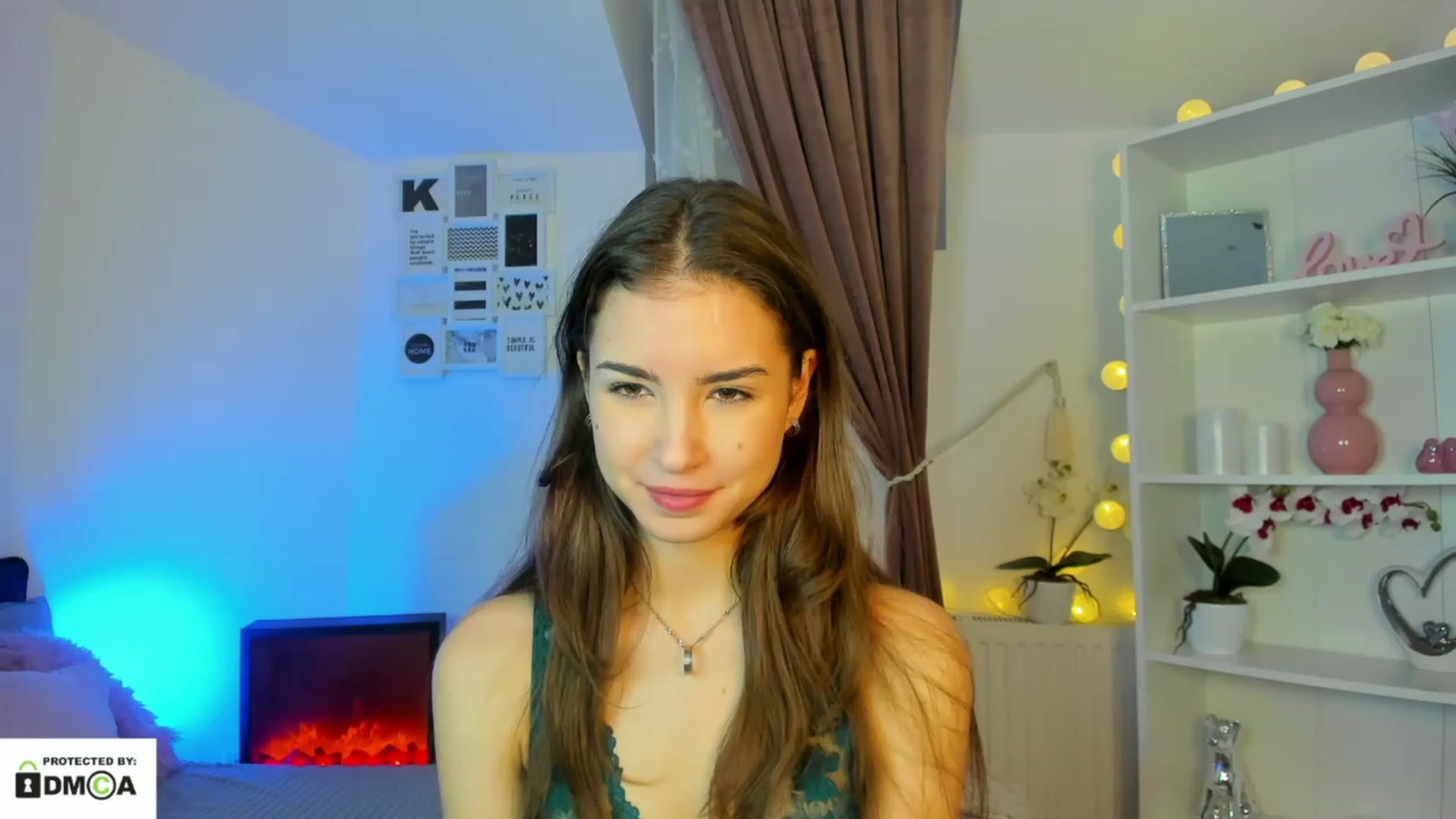 Gallery image thumbnail from Shy_jane's myfreecams stream on, 12/18/2022, 10:59 image 14 of 20