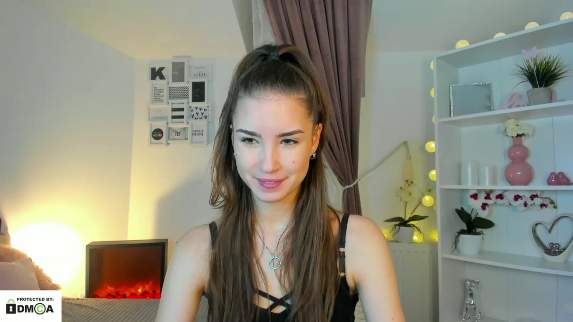Gallery image thumbnail from Shy_jane's myfreecams stream on, 12/20/2022, 15:04 image 1 of 20