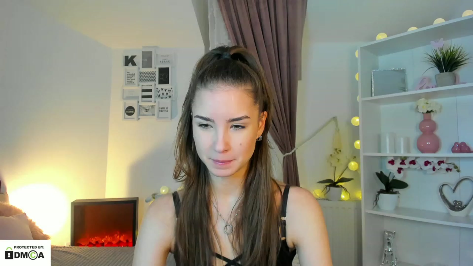 Gallery image thumbnail from Shy_jane's myfreecams stream on, 12/20/2022, 15:04 image 2 of 20
