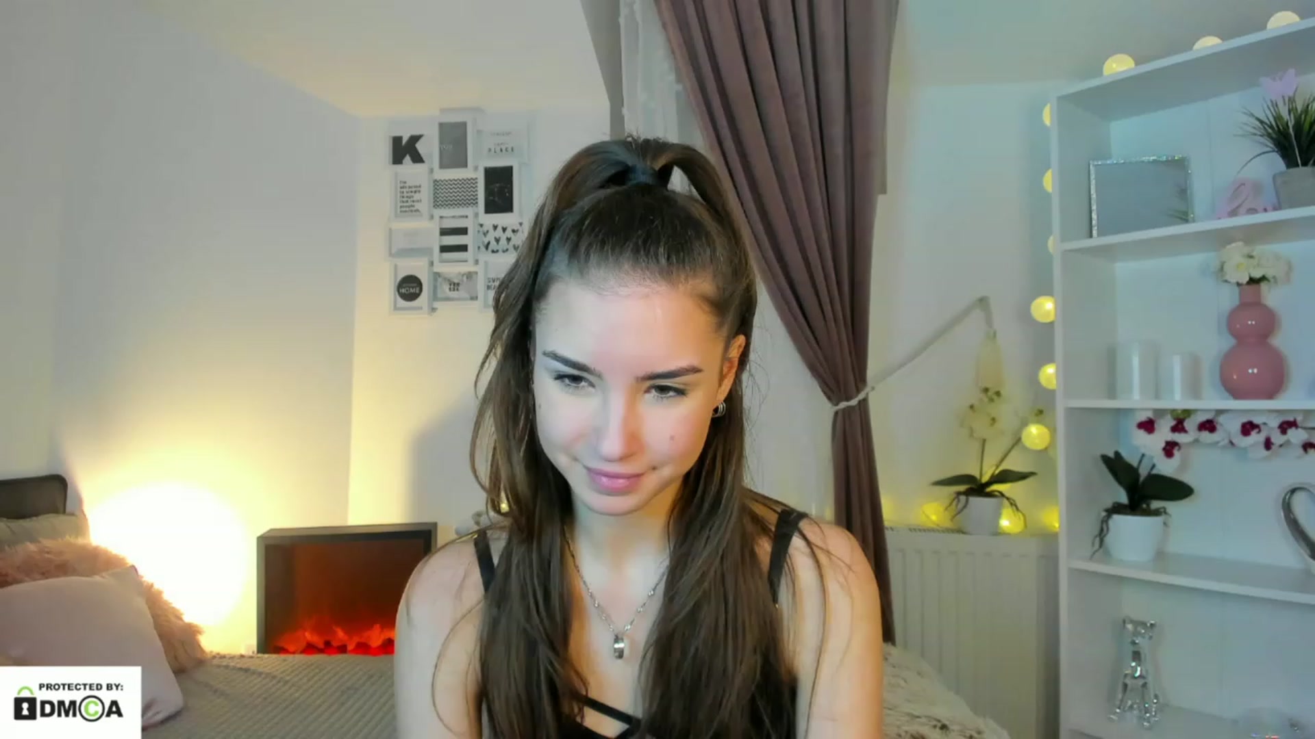 Gallery image thumbnail from Shy_jane's myfreecams stream on, 12/20/2022, 16:35 image 6 of 20