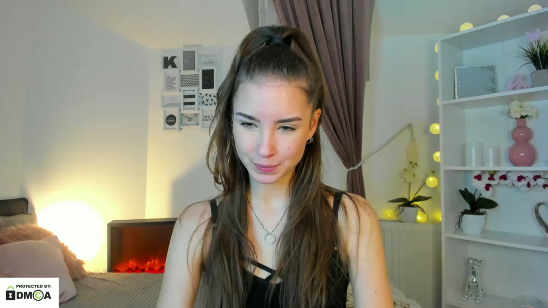 Gallery image thumbnail from Shy_jane's myfreecams stream on, 12/20/2022, 16:35 image 5 of 20