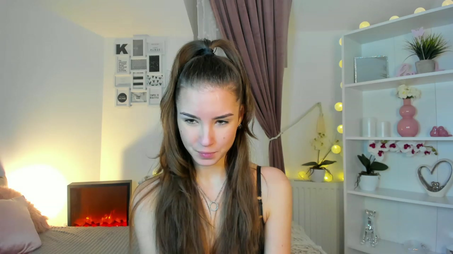 Gallery image thumbnail from Shy_jane's myfreecams stream on, 12/20/2022, 17:47 image 20 of 20