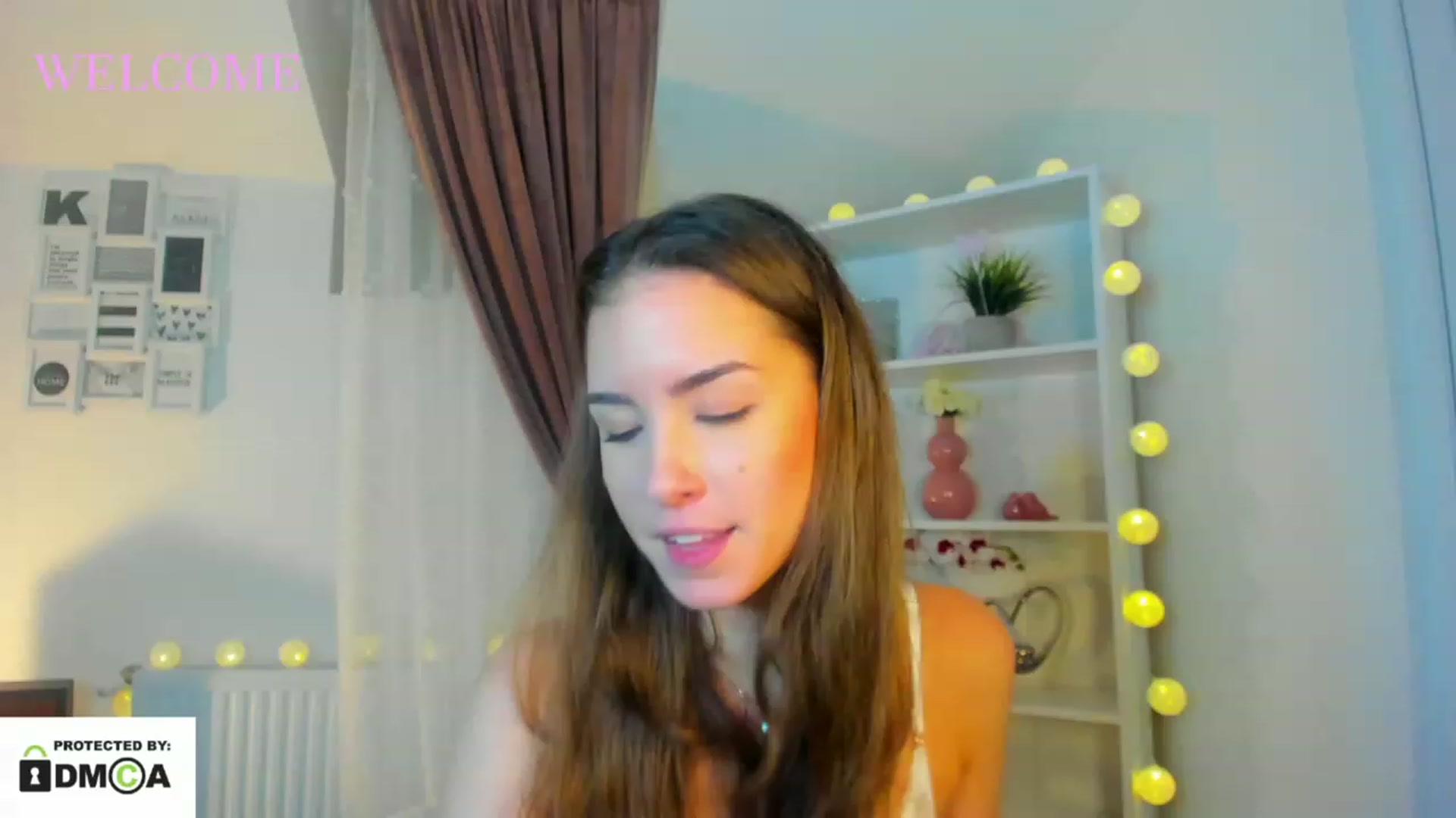Gallery image thumbnail from Shy_jane's myfreecams stream on, 12/23/2022, 17:29 image 8 of 20