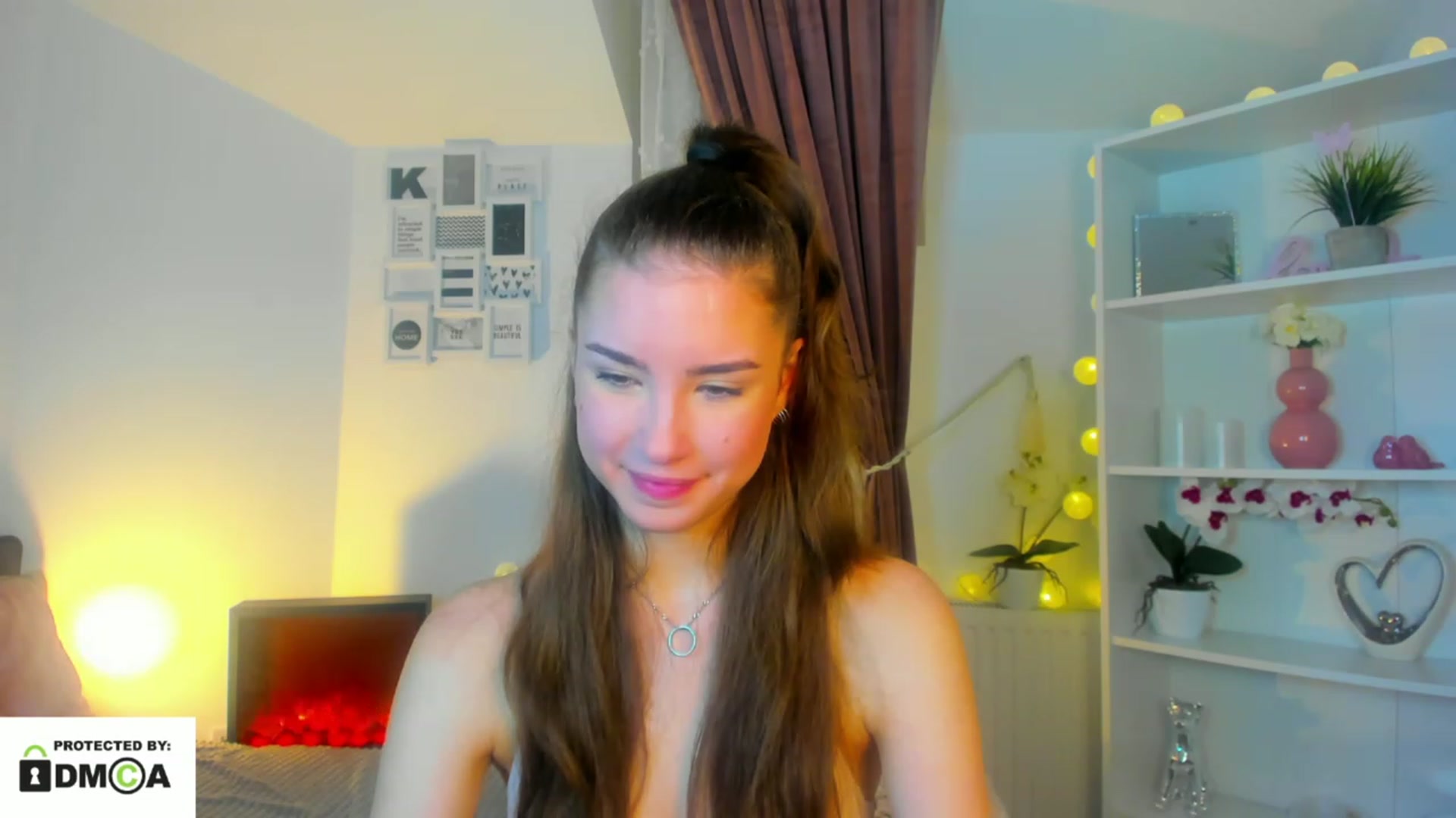 Gallery image thumbnail from Shy_jane's myfreecams stream on, 12/27/2022, 15:17 image 9 of 20