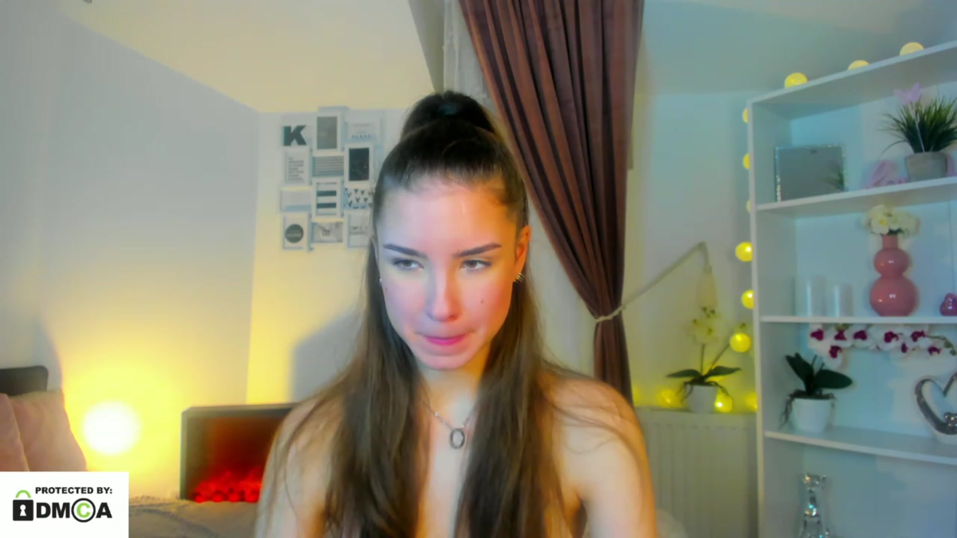Gallery image thumbnail from Shy_jane's myfreecams stream on, 12/27/2022, 15:17 image 16 of 20