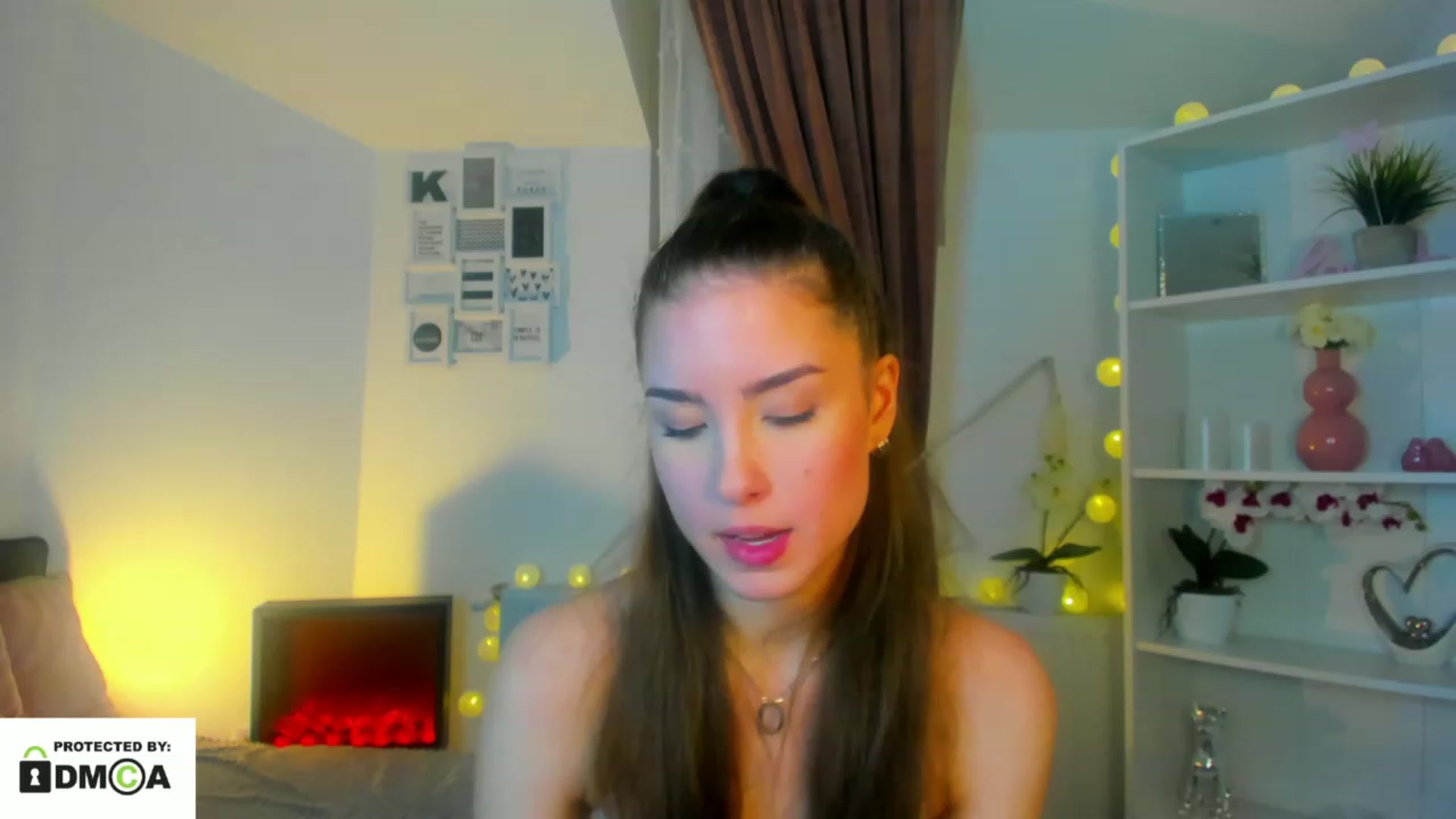 Gallery image thumbnail from Shy_jane's myfreecams stream on, 12/27/2022, 15:17 image 1 of 20