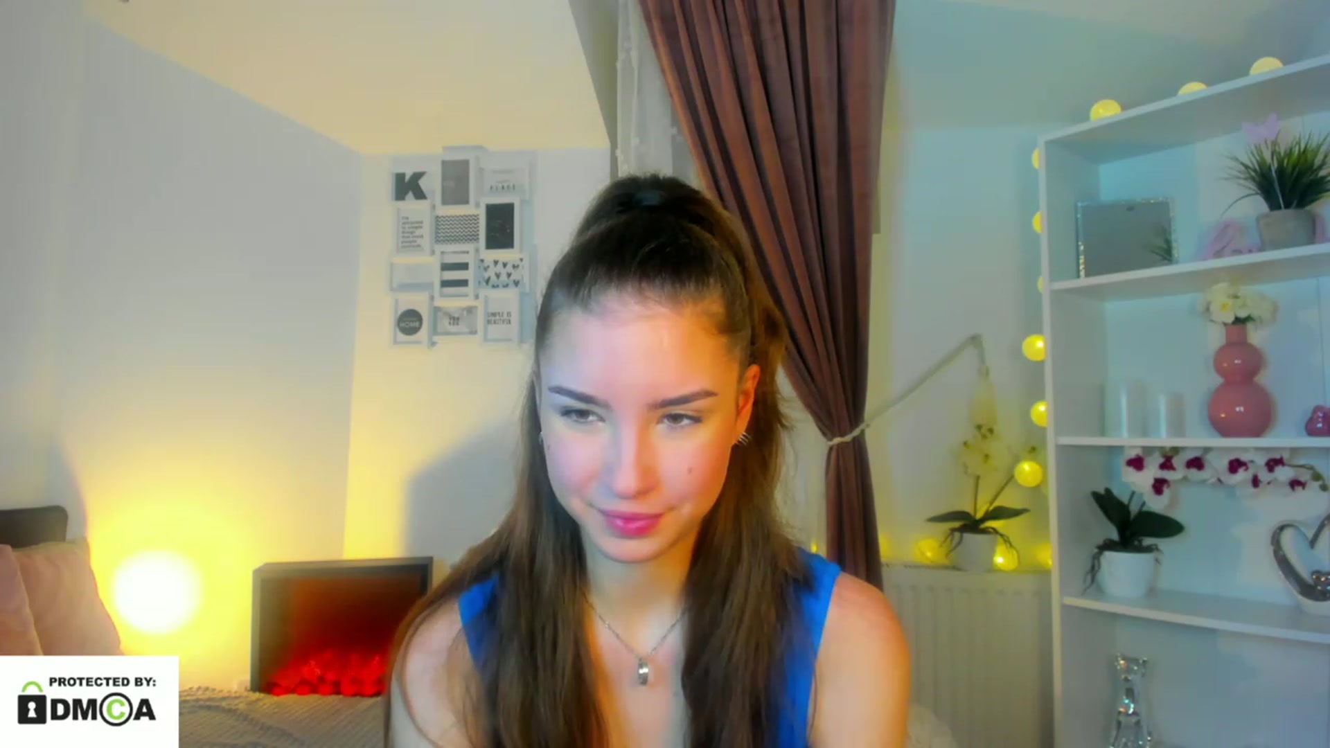 Gallery image thumbnail from Shy_jane's myfreecams stream on, 12/27/2022, 15:17 image 18 of 20