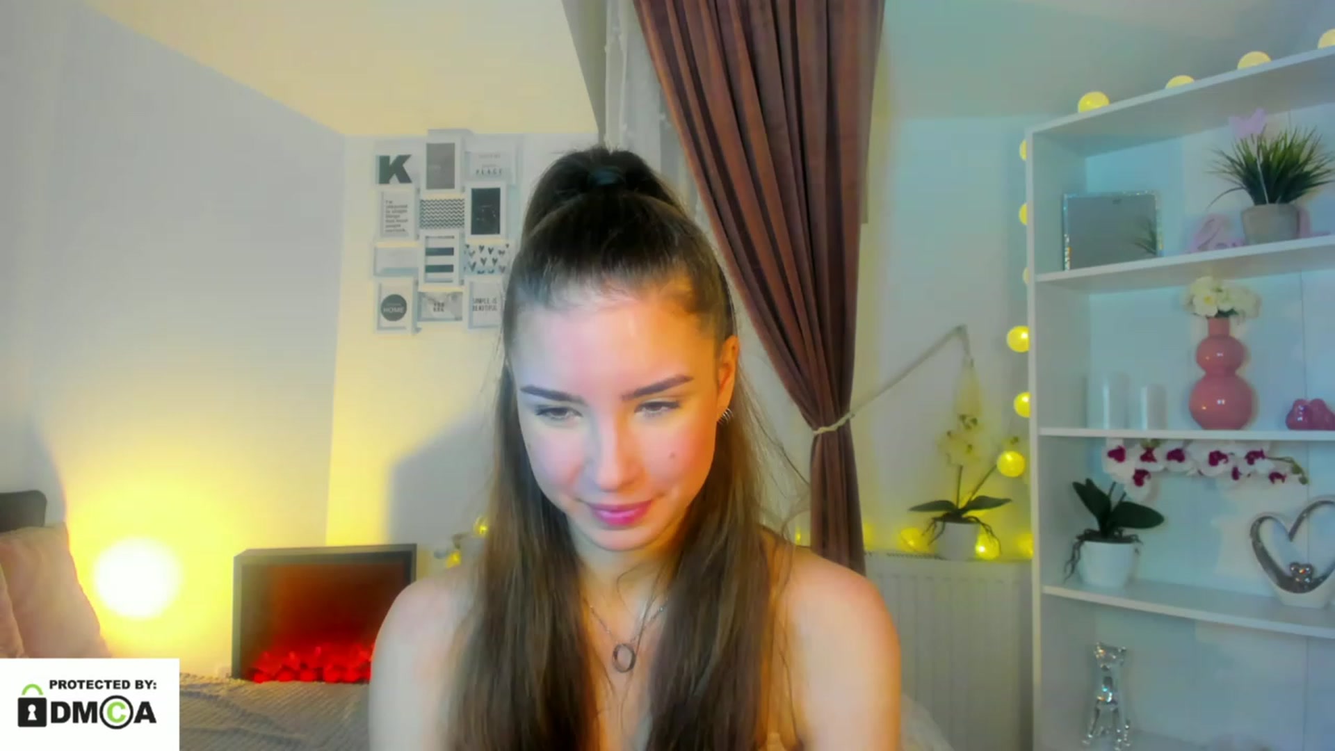 Gallery image thumbnail from Shy_jane's myfreecams stream on, 12/27/2022, 15:17 image 2 of 20