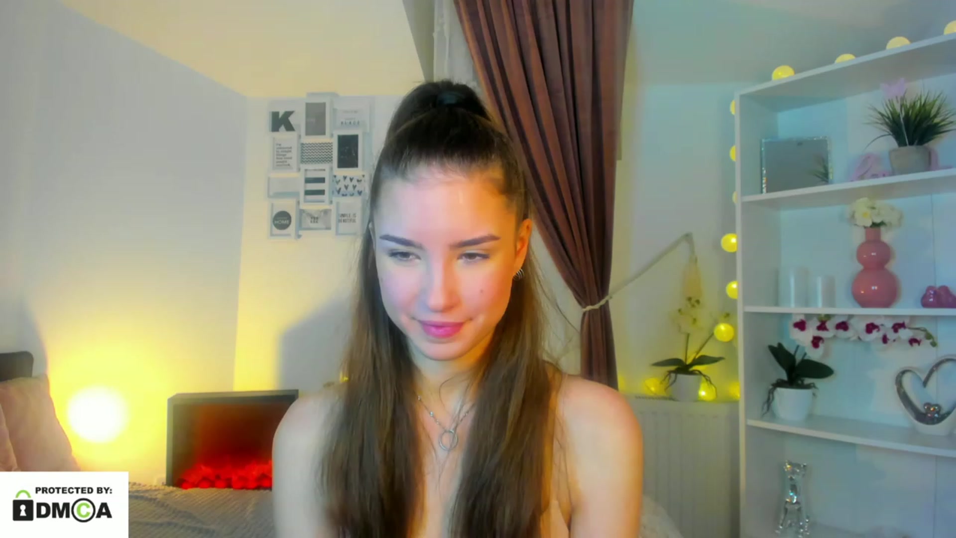 Gallery image thumbnail from Shy_jane's myfreecams stream on, 12/27/2022, 15:17 image 4 of 20