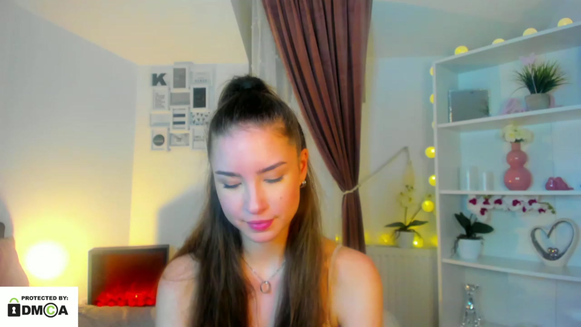 Gallery image thumbnail from Shy_jane's myfreecams stream on, 12/27/2022, 17:54 image 10 of 20