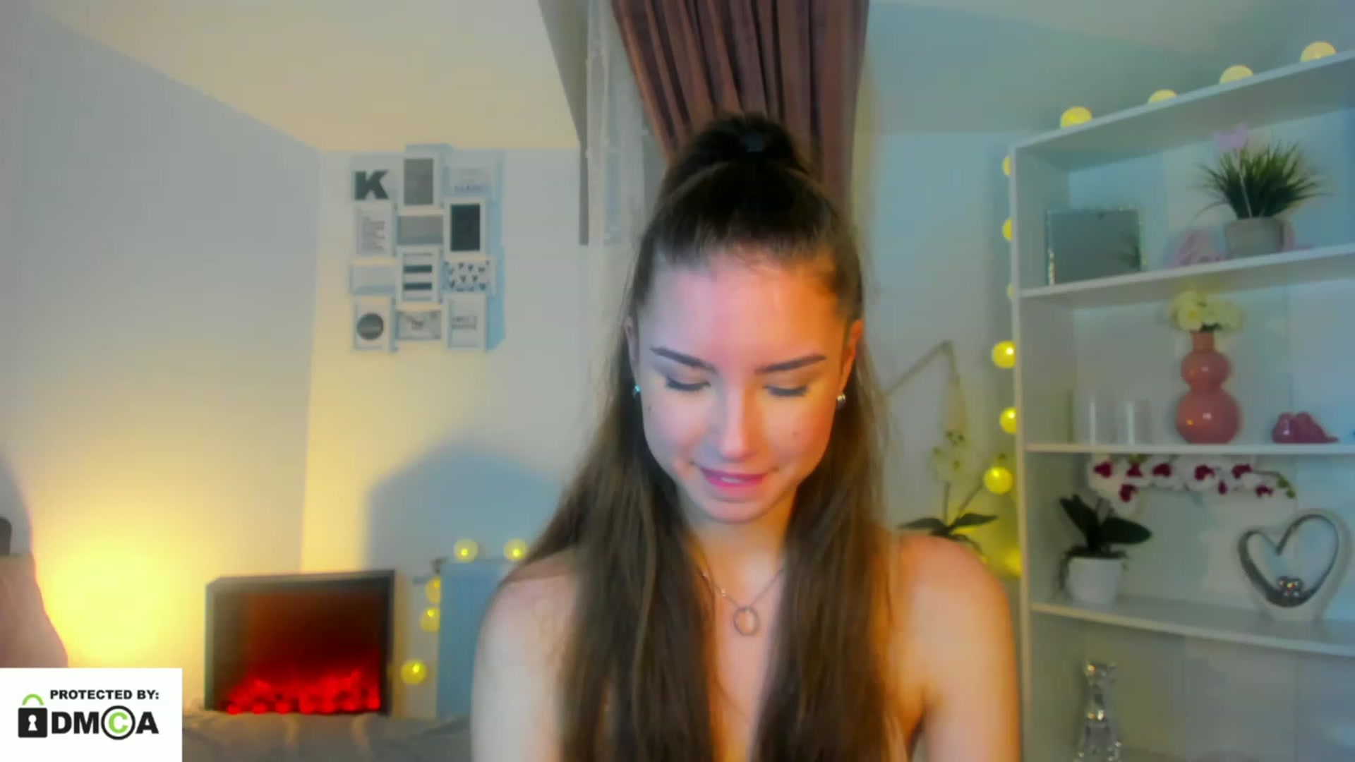 Gallery image thumbnail from Shy_jane's myfreecams stream on, 12/27/2022, 17:54 image 1 of 20
