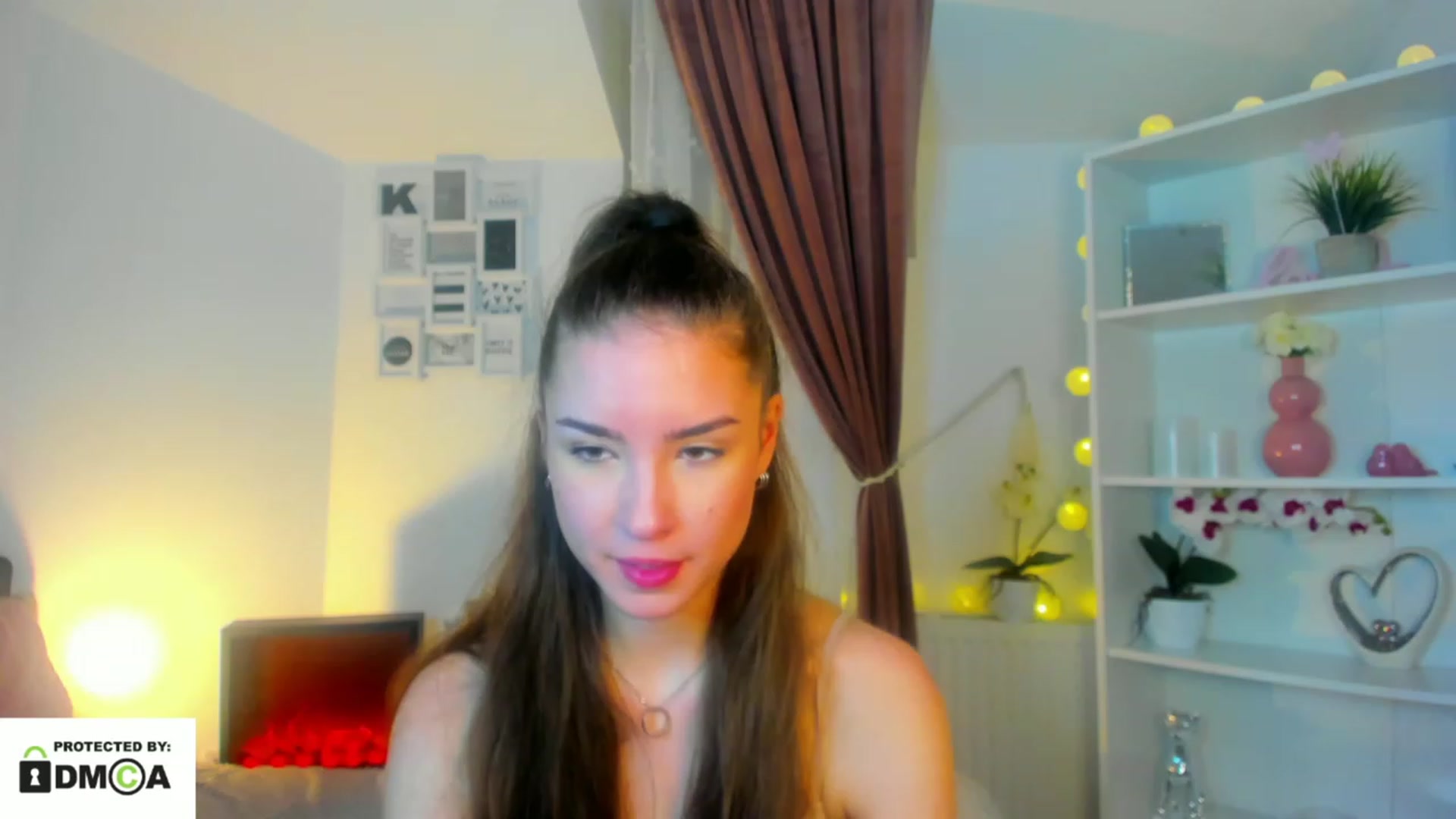 Gallery image thumbnail from Shy_jane's myfreecams stream on, 12/27/2022, 17:54 image 18 of 20
