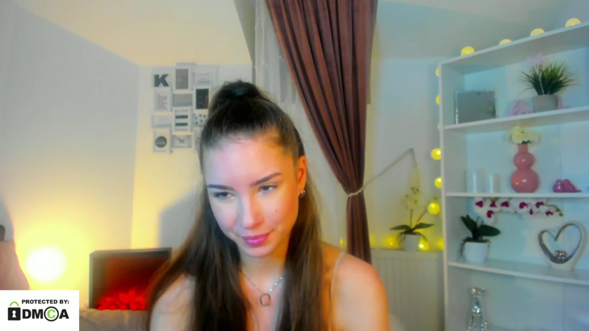 Gallery image thumbnail from Shy_jane's myfreecams stream on, 12/27/2022, 17:54 image 13 of 20