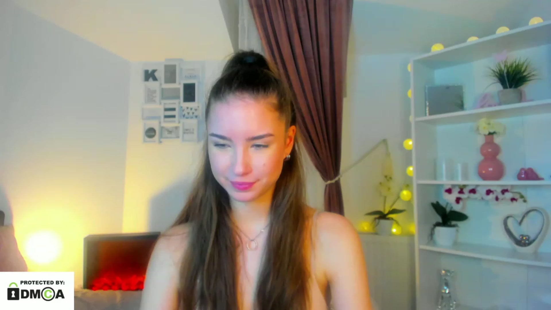 Gallery image thumbnail from Shy_jane's myfreecams stream on, 12/27/2022, 17:54 image 7 of 20