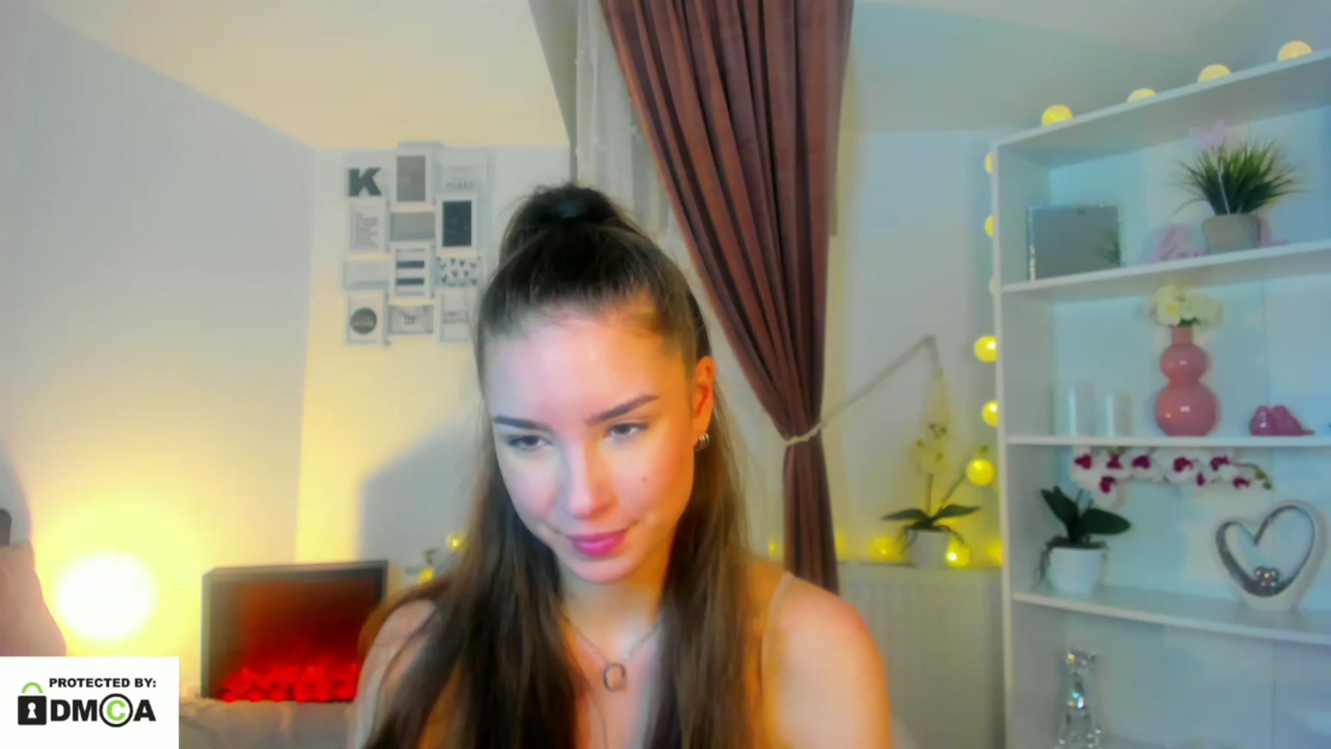 Gallery image thumbnail from Shy_jane's myfreecams stream on, 12/27/2022, 17:54 image 15 of 20