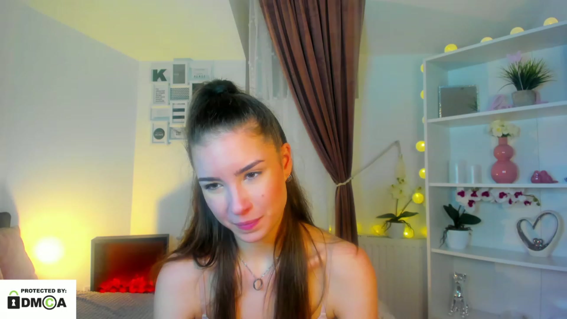 Gallery image thumbnail from Shy_jane's myfreecams stream on, 12/27/2022, 18:48 image 18 of 20
