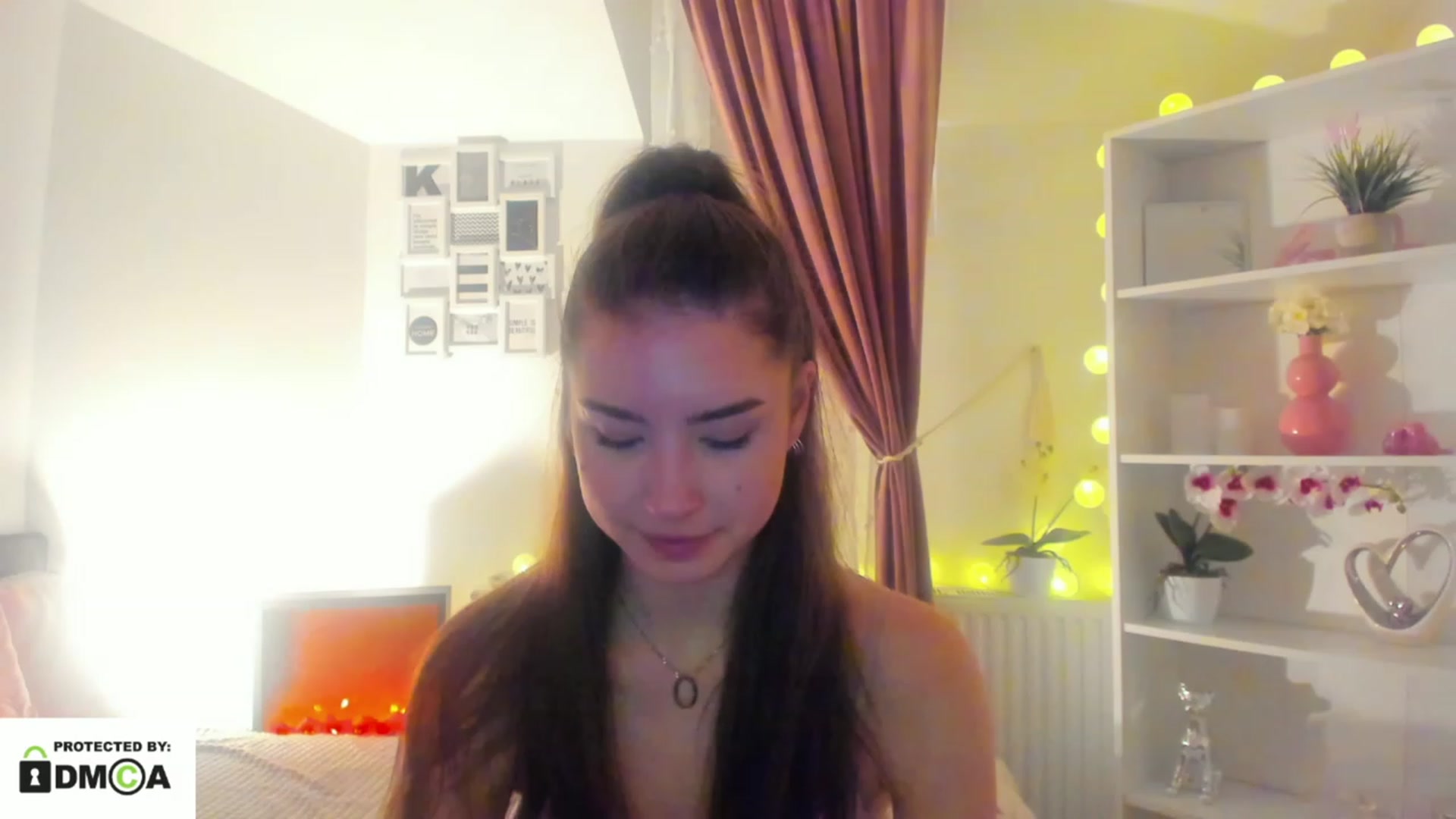 Gallery image thumbnail from Shy_jane's myfreecams stream on, 12/27/2022, 18:48 image 5 of 20
