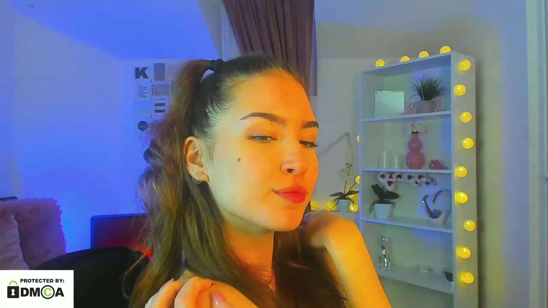 Gallery image thumbnail from Shy_jane's myfreecams stream on, 01/03/2023, 12:32 image 19 of 20