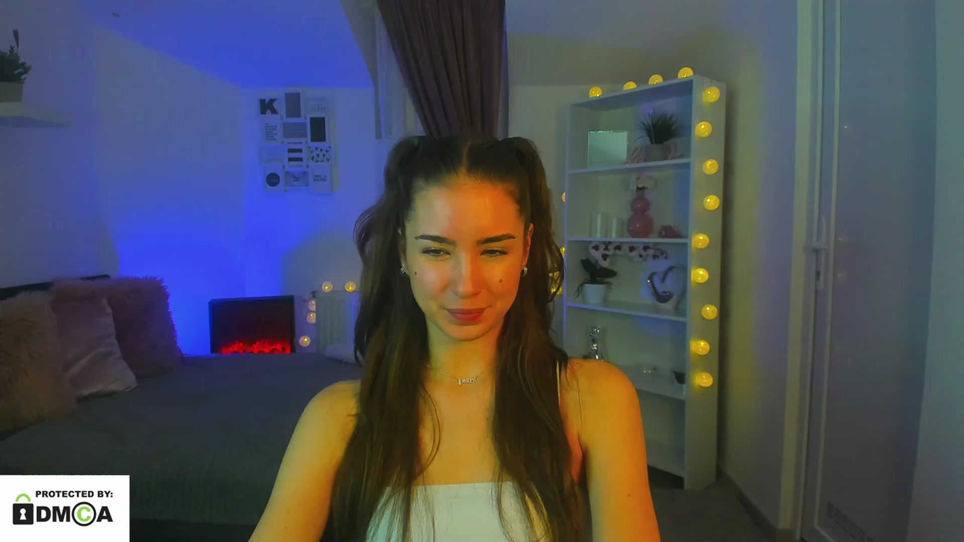 Gallery image thumbnail from Shy_jane's myfreecams stream on, 01/03/2023, 14:43 image 4 of 20