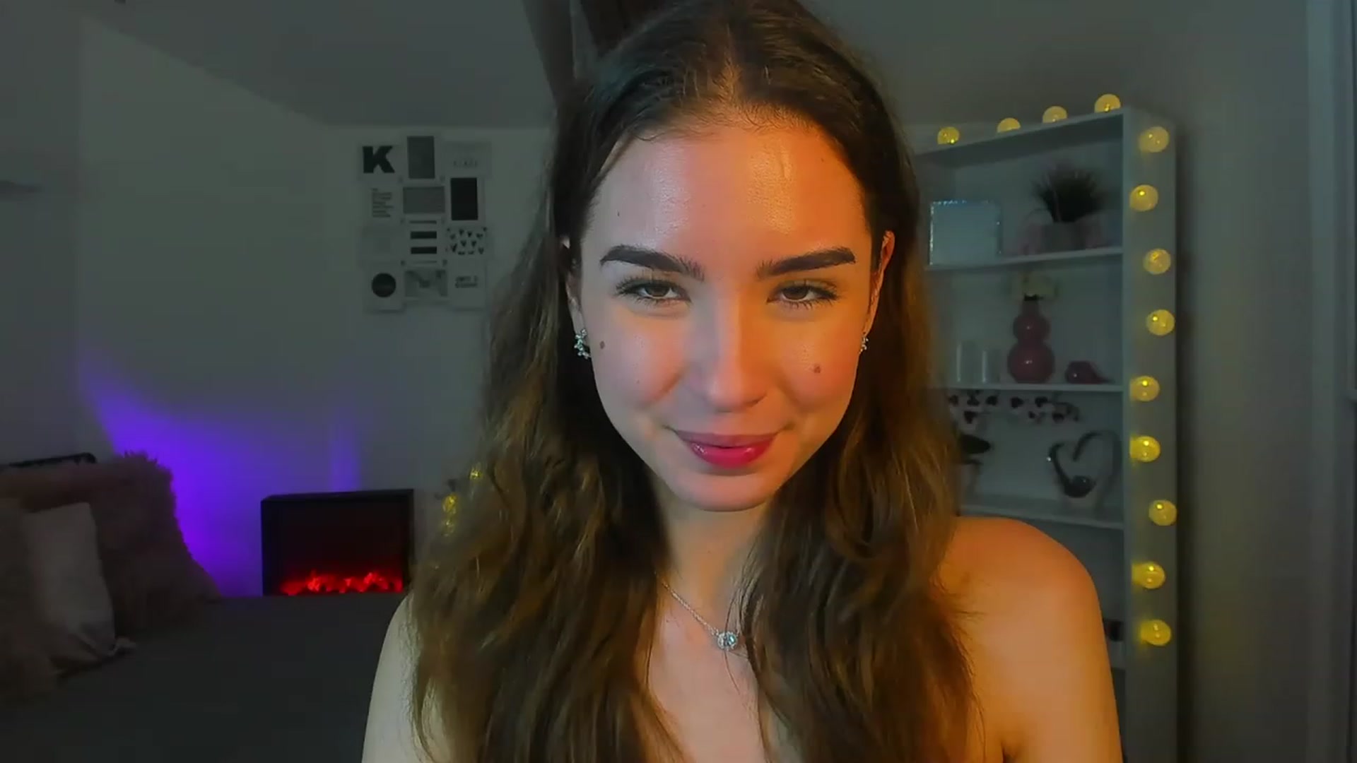 Gallery image thumbnail from Shy_jane's myfreecams stream on, 01/16/2023, 15:29 image 17 of 20